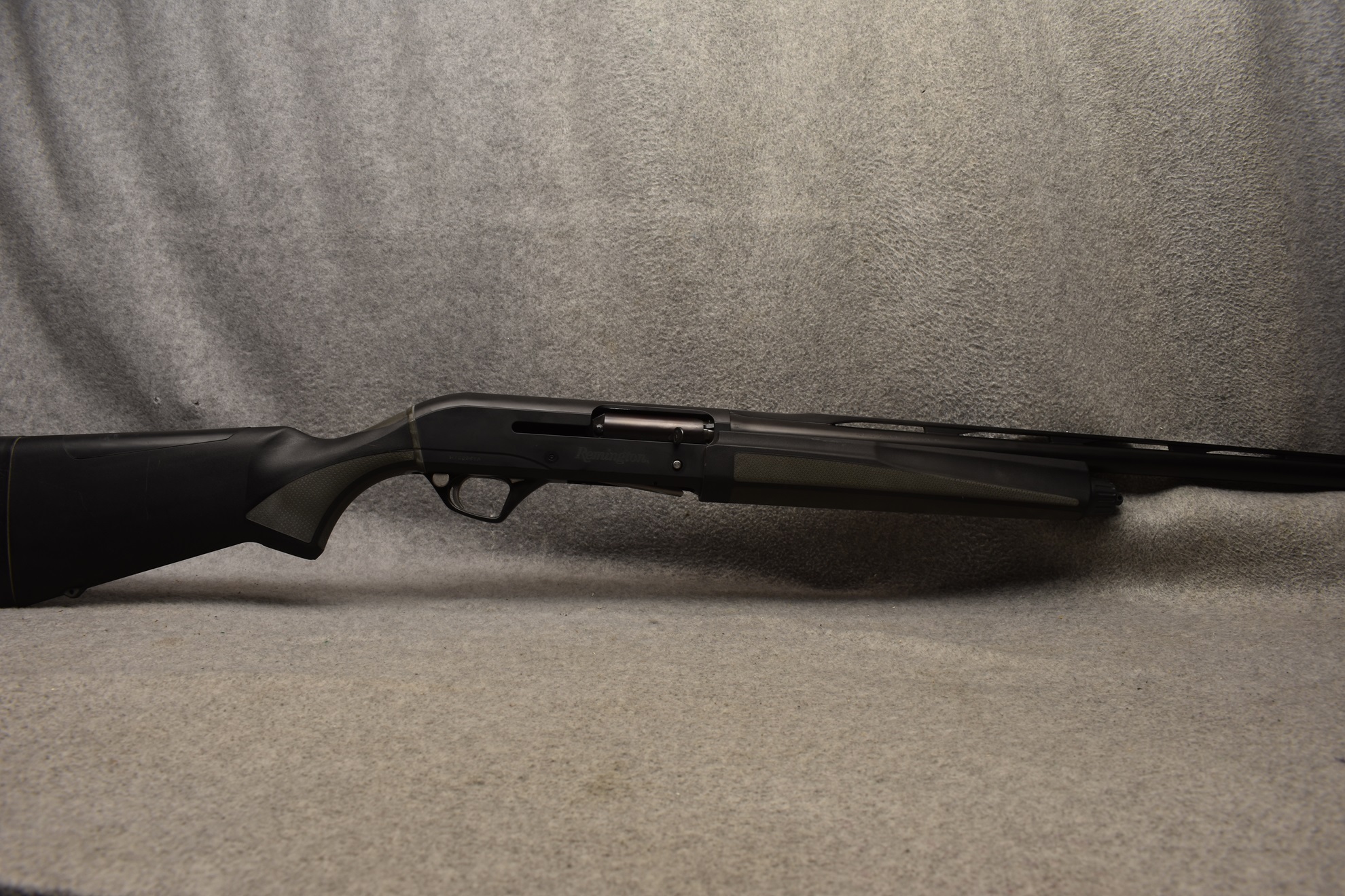 REMINGTON ~ VERSA MAX ~ 12 GAUGE - Remington