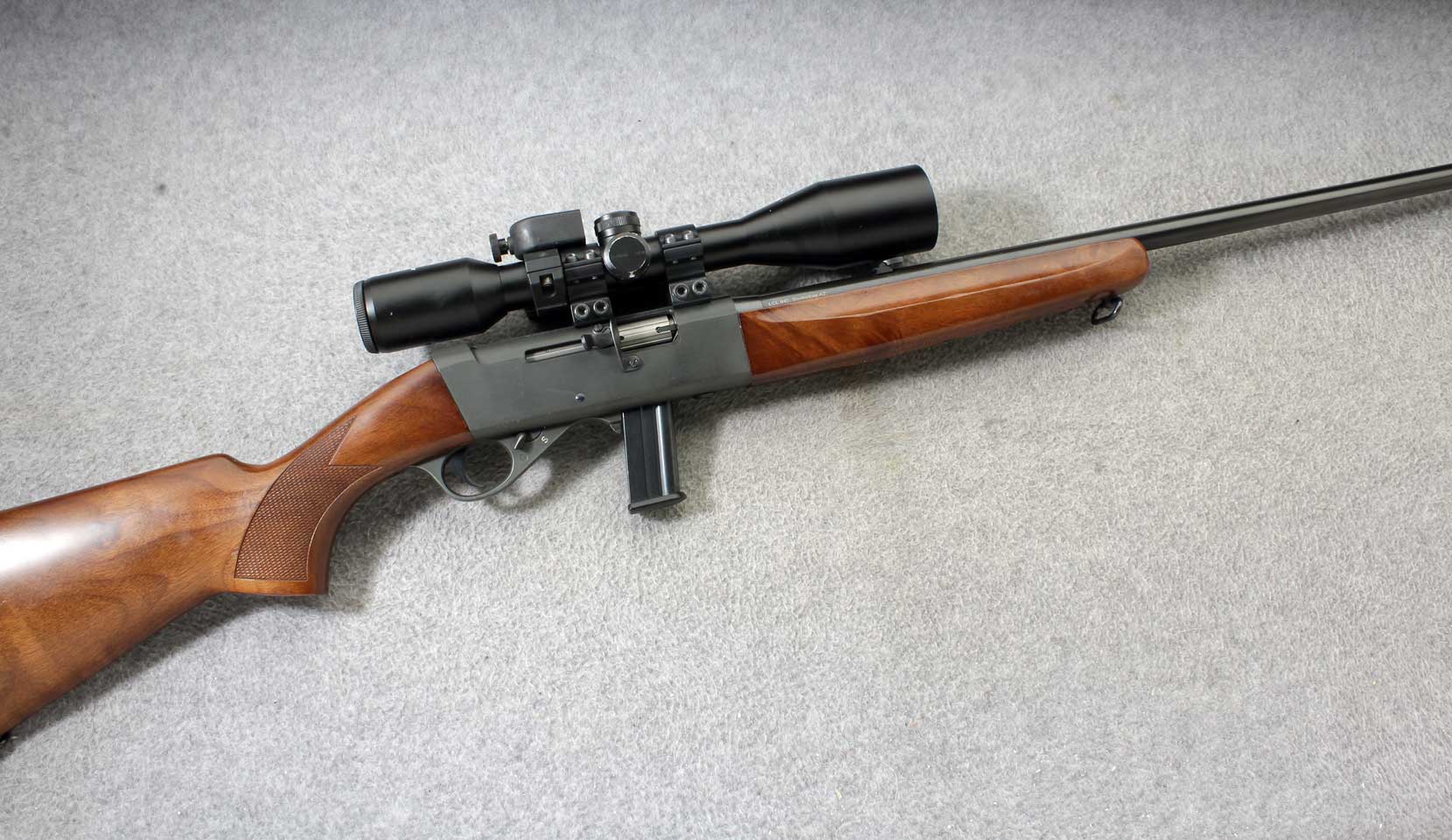 Anschutz ~ 525 Semi-Auto ~ .22 LR - Anschutz