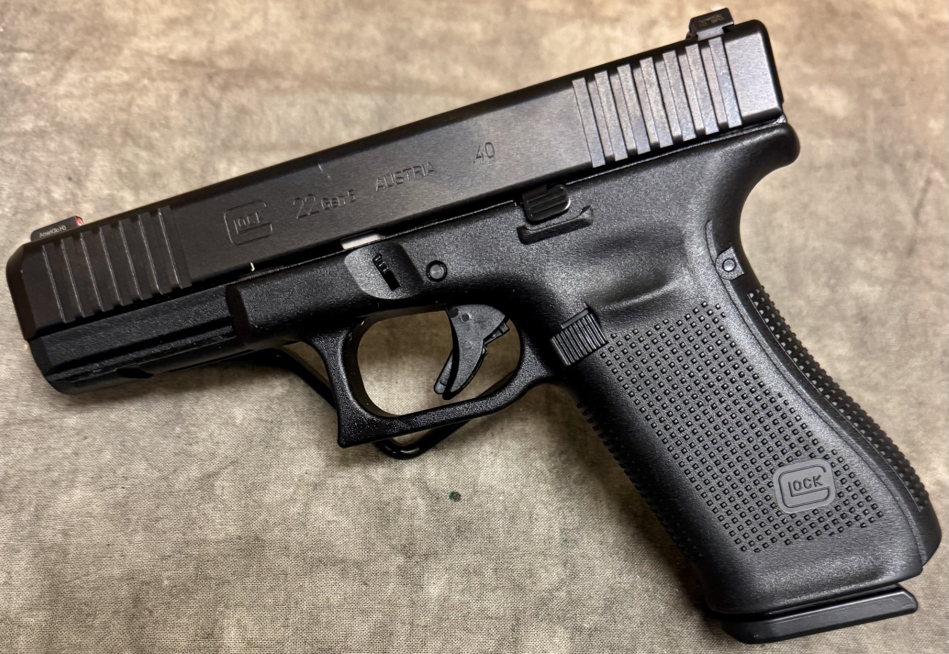 Glock~22 Gen5~.40 S&ampW - Glock