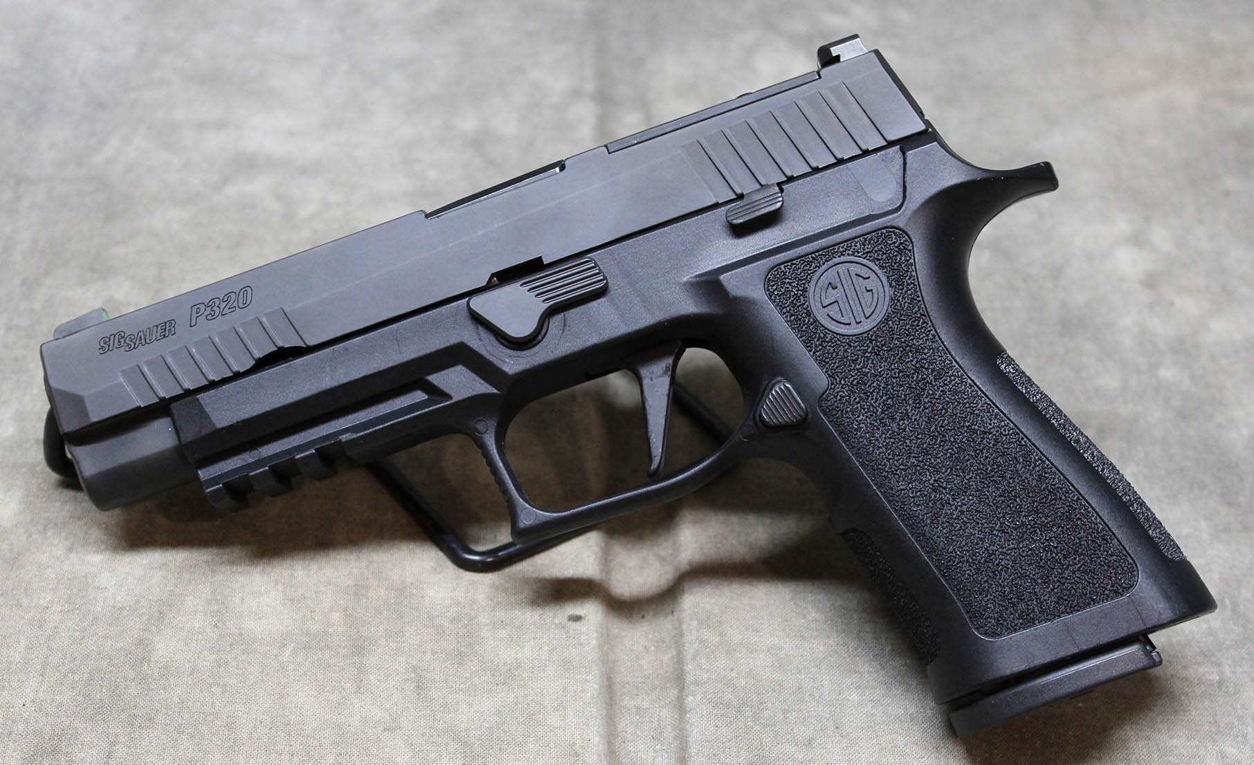 Sig Sauer ~ P320 ~ 9mm - Sig Sauer