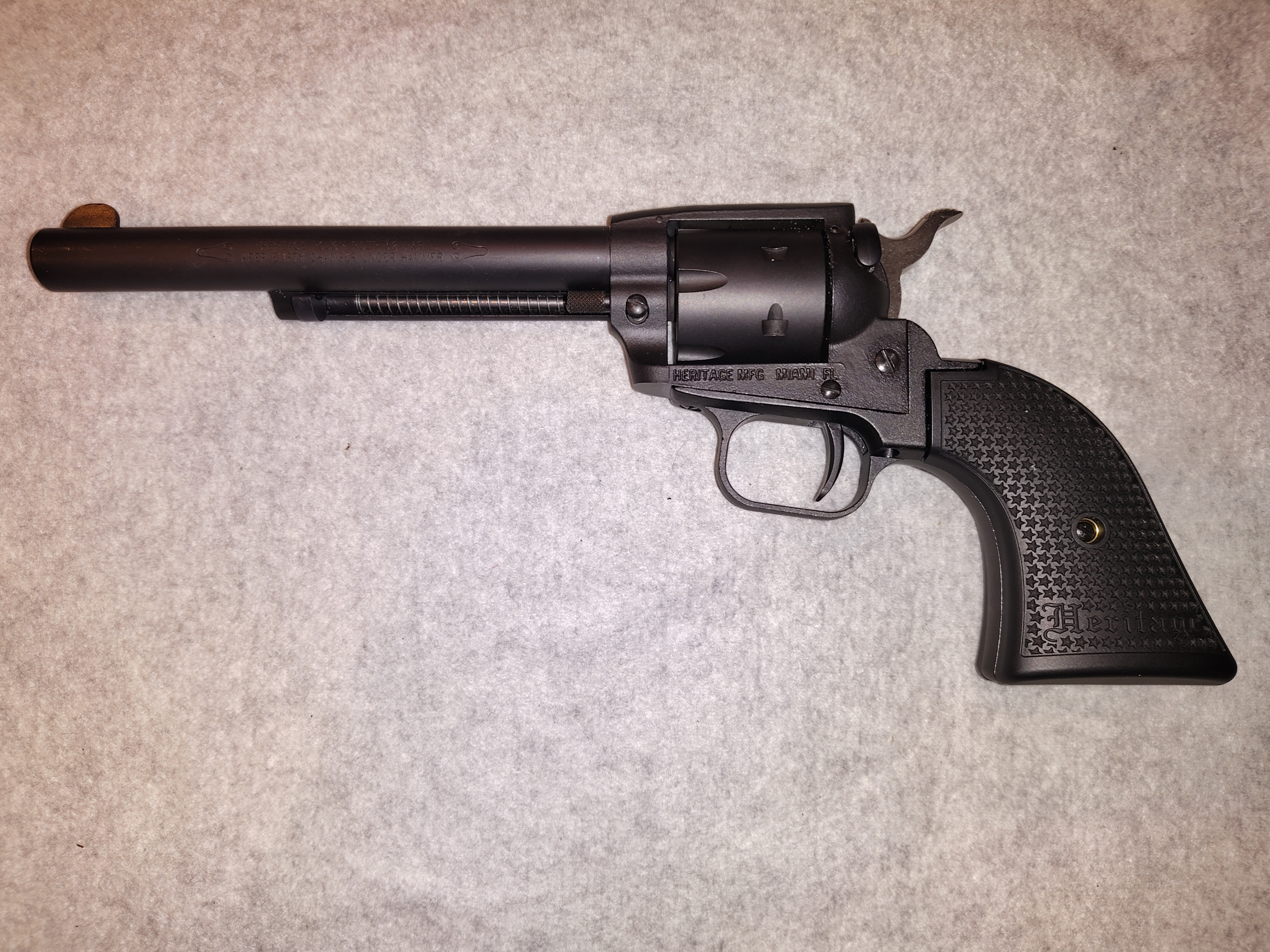 HERITAGE ~ ROUGH RIDER ~ .32 H&ampR MAGNUM - Heritage Manufacturing