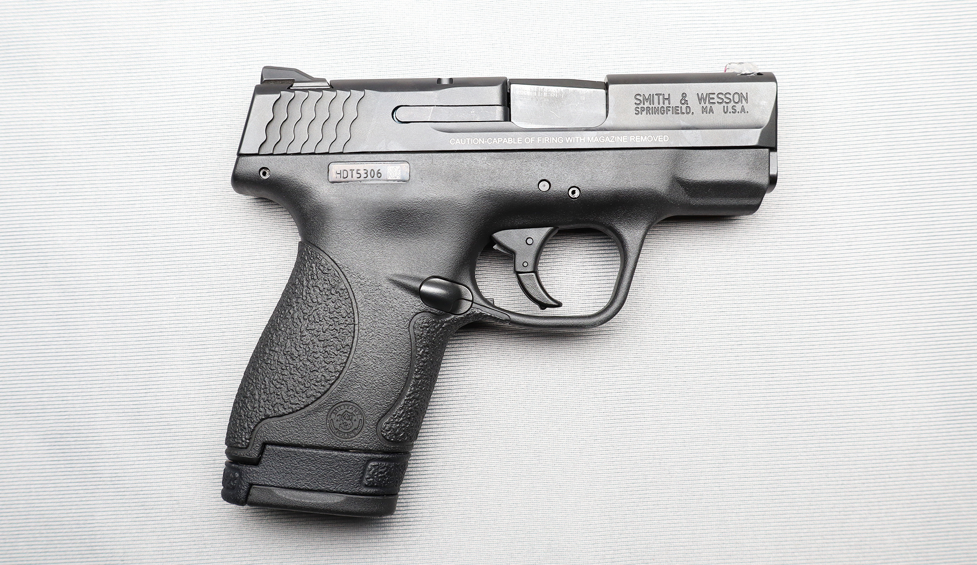 Smith &Wesson ~ M&ampP 40 Shield ~ .40 S&ampW - Smith & Wesson