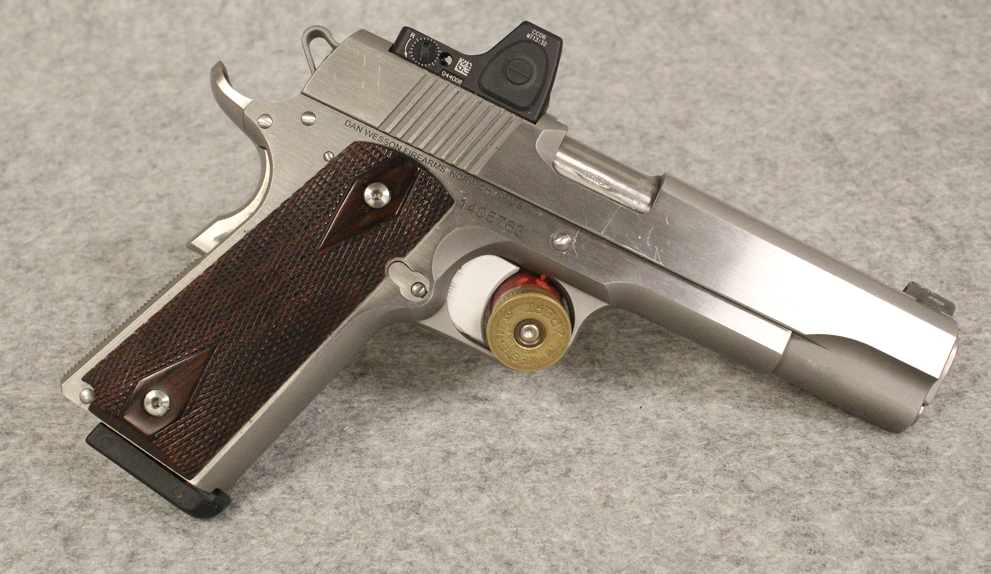 Image of DAN WESSON ~ RAZORBACK ~ 10MM AUTO