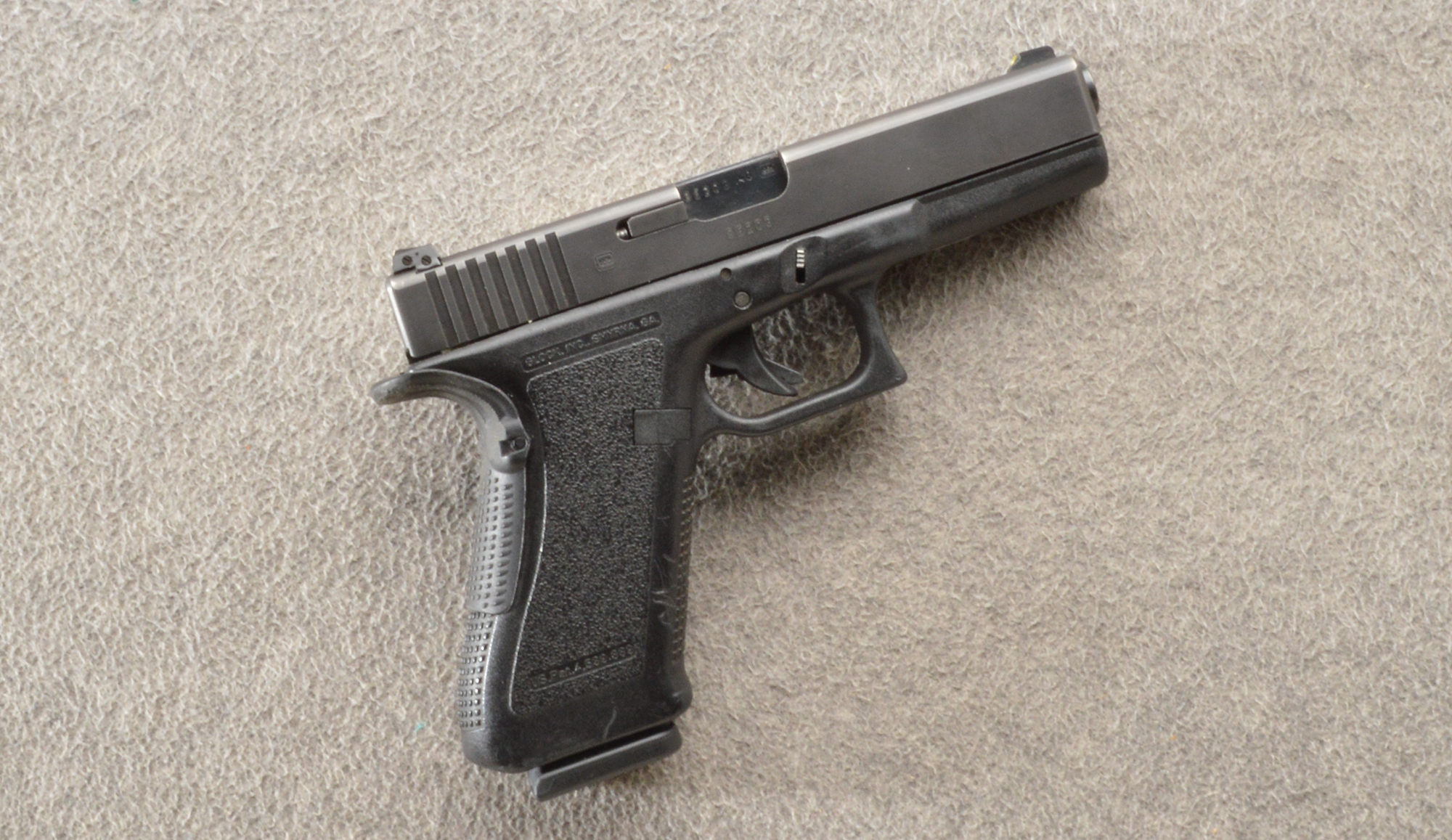 Glock ~ 22 ~ .40 S&ampW ~ 4.5″ Barrel - Glock