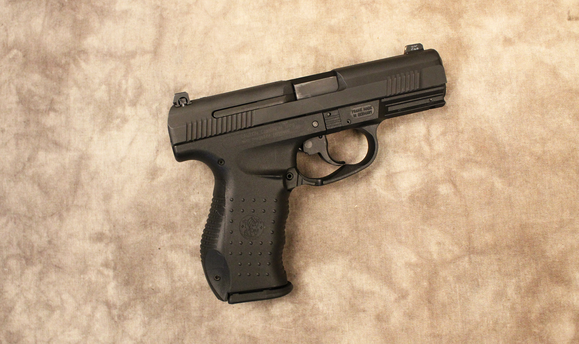 Image of Smith & Wesson~SW99~.40 S&W