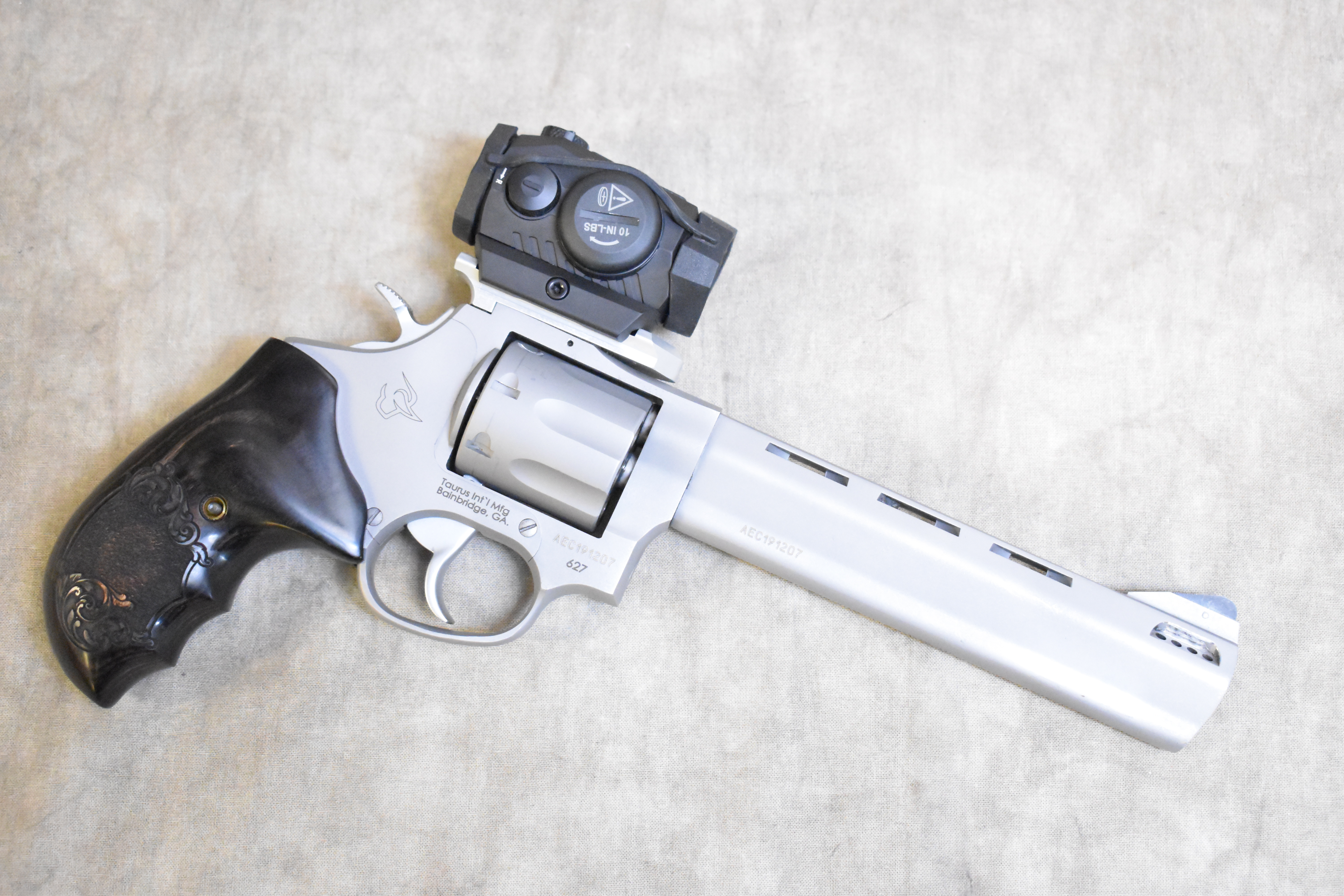Image of Taurus ~ 627 Tracker ~ .357 Magnum