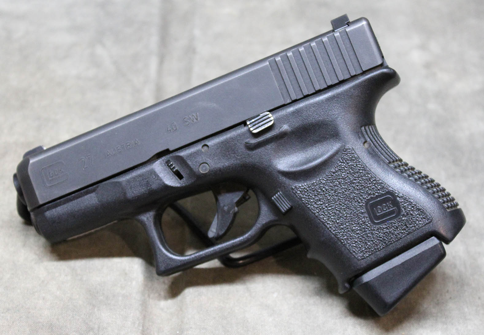 Image of Glock ~ 27 ~ .40