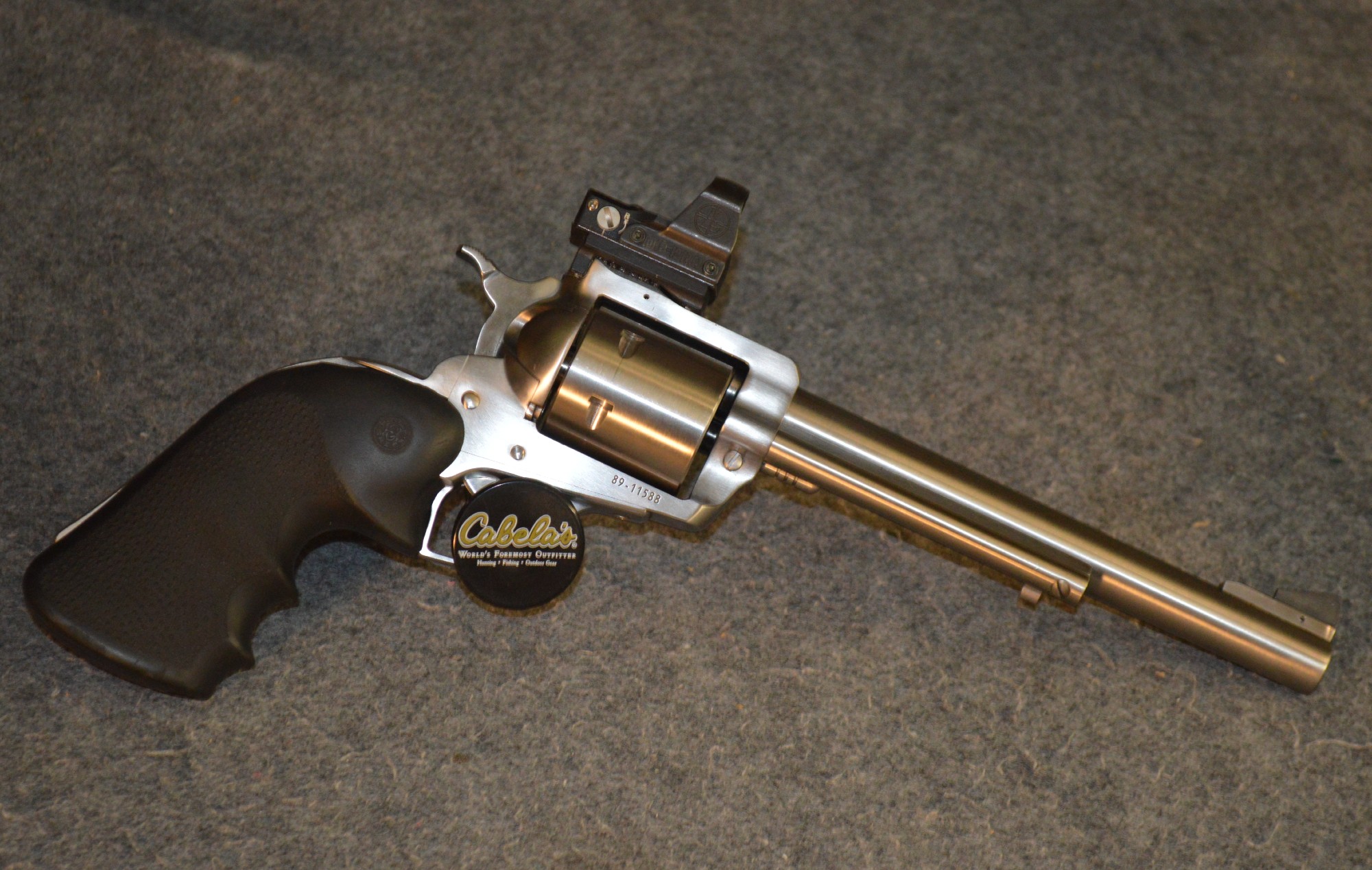 Image of Ruger ~ New Model Super Blackhawk ~ .44 Rem Mag