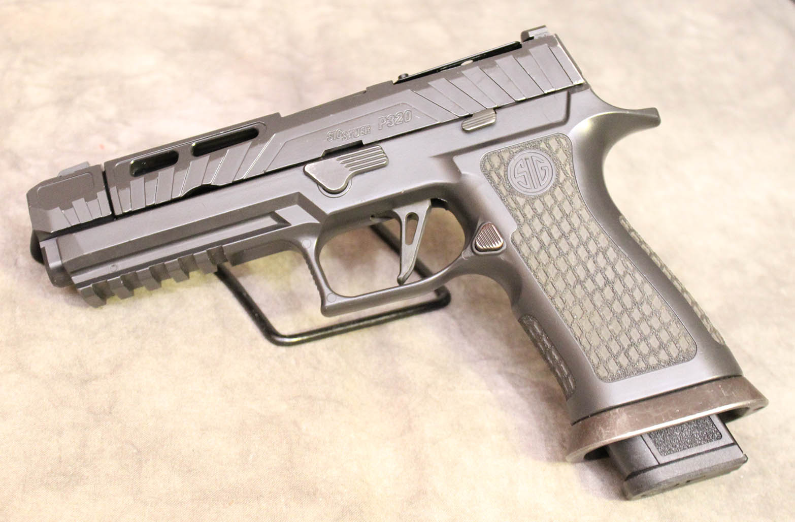 Sig Sauer ~ P320 ~ 9mm - Sig Sauer