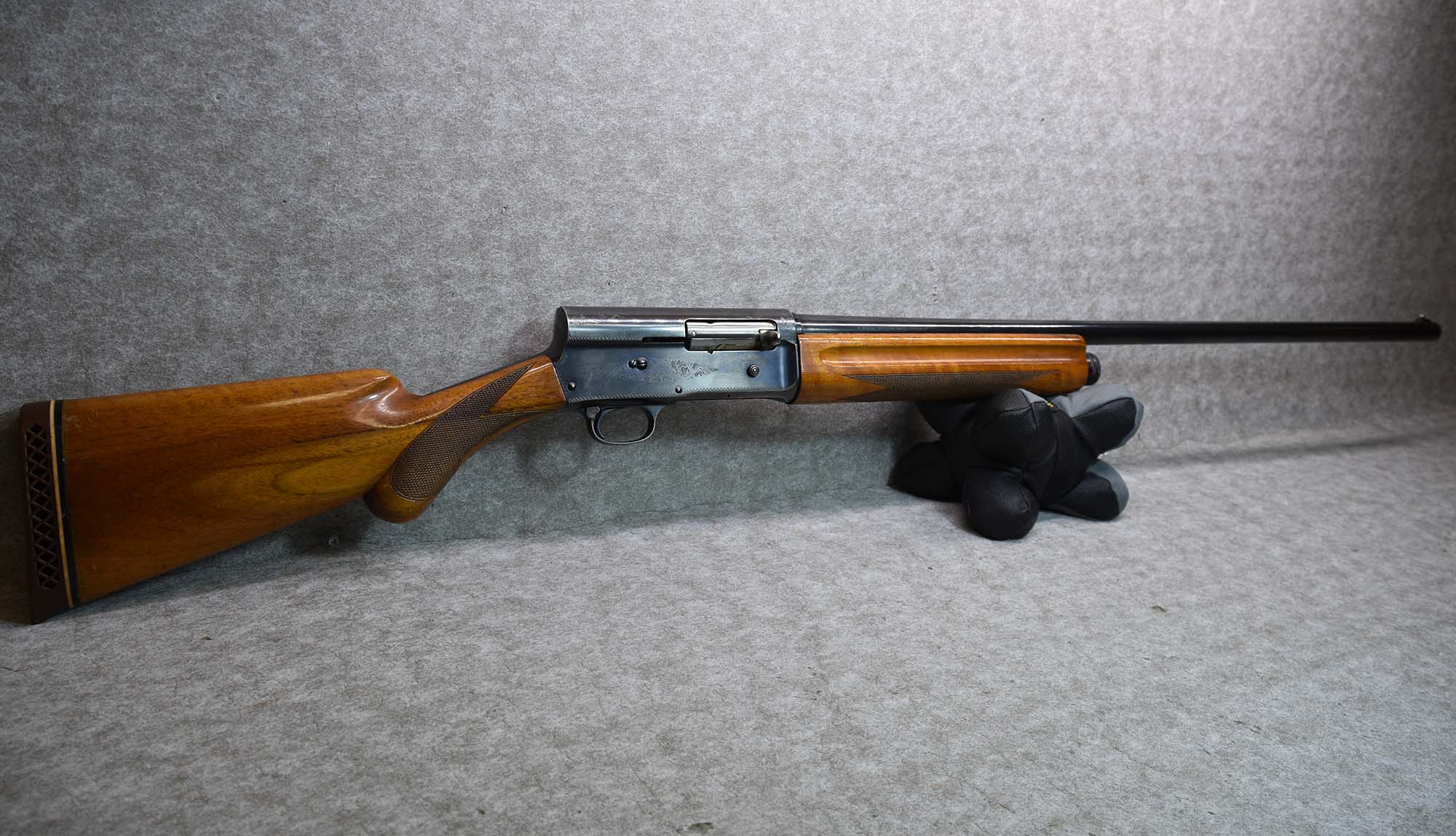 BROWNING ~ MAGNUM ~ 12 GAUGE - Browning