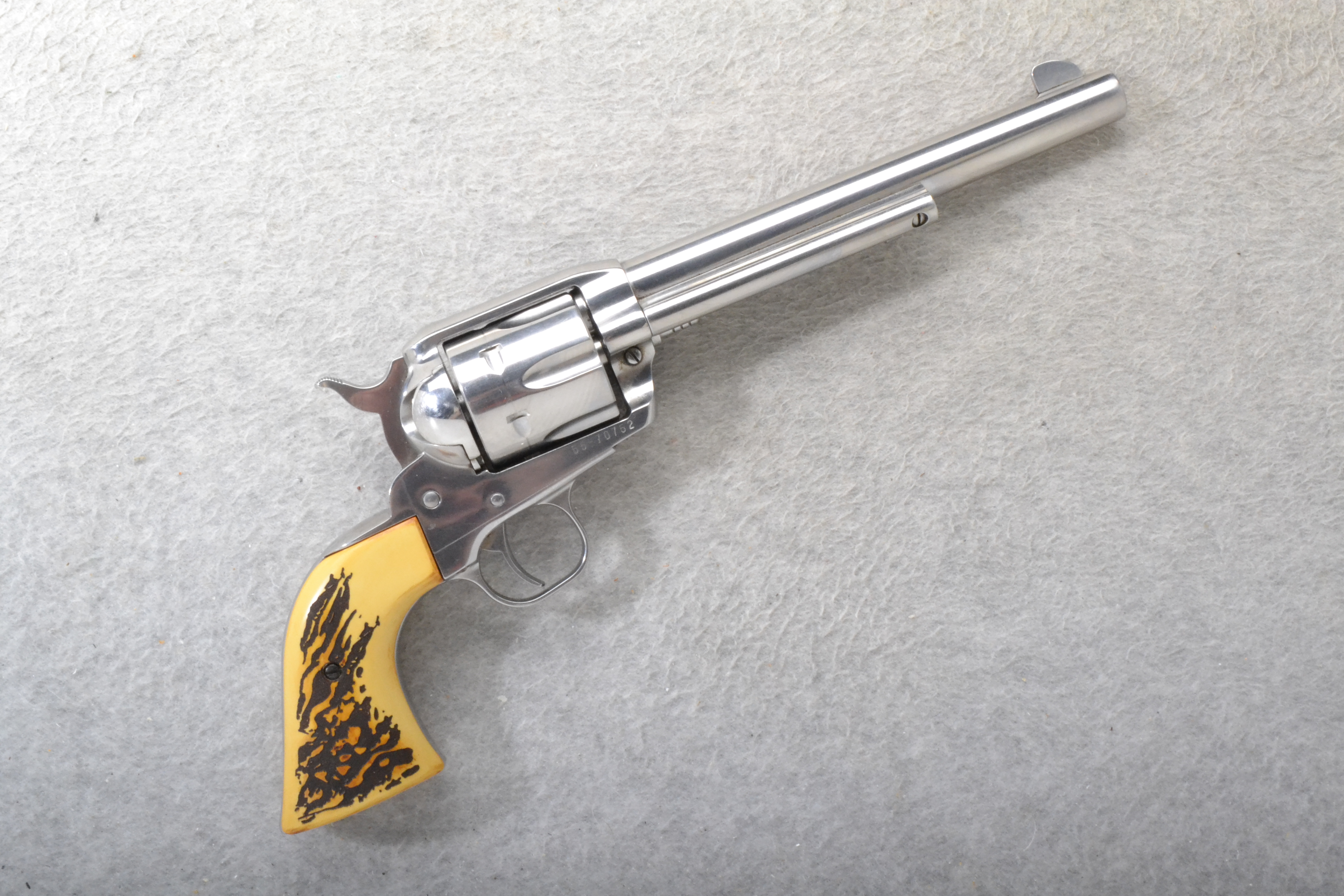 Image of Ruger ~ Vaquero ~ .44-40 Winchester