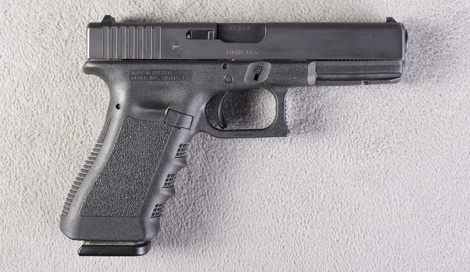 Glock ~ G17 Gen 3 ~ 9mm - Glock