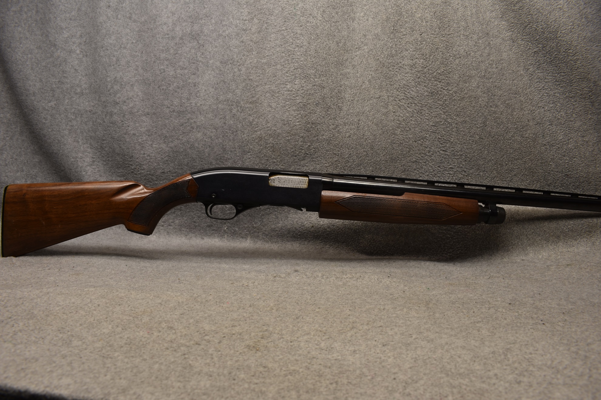 WINCHESTER ~ 1200 ~ 12 GAUGE - Winchester