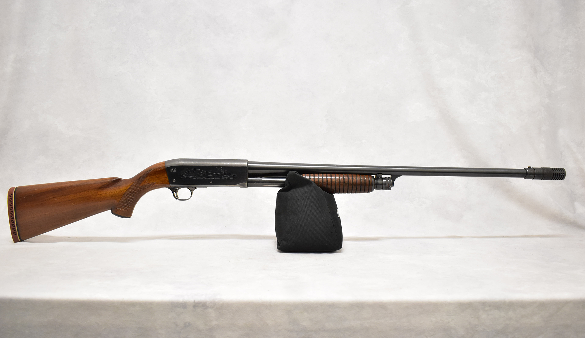 Ithaca Gun Co ~ 37 ~ 25.0″ ~ 16 Gauge - Ithaca Gun Company