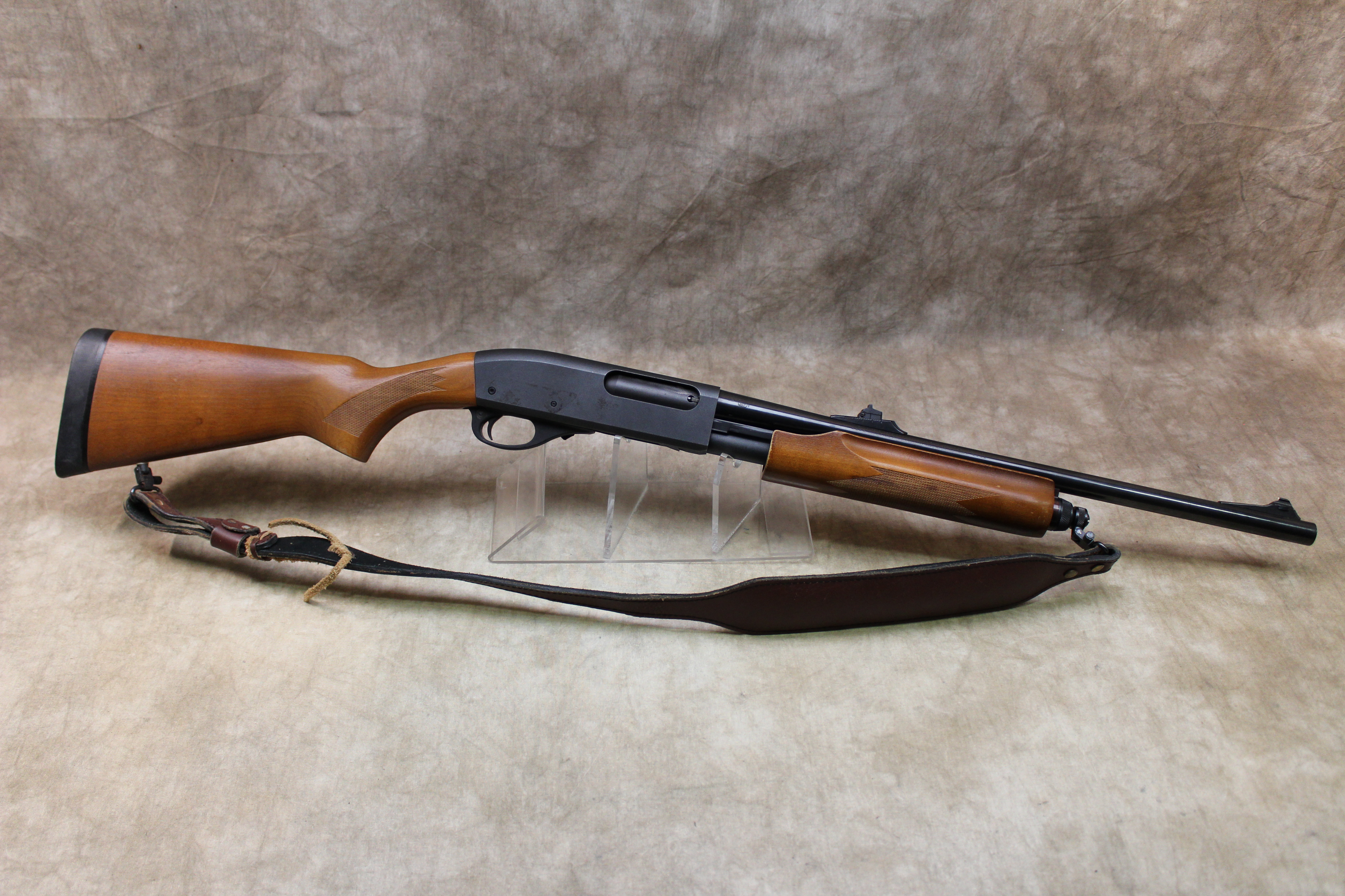 Remington 870 Express Magnum - Remington