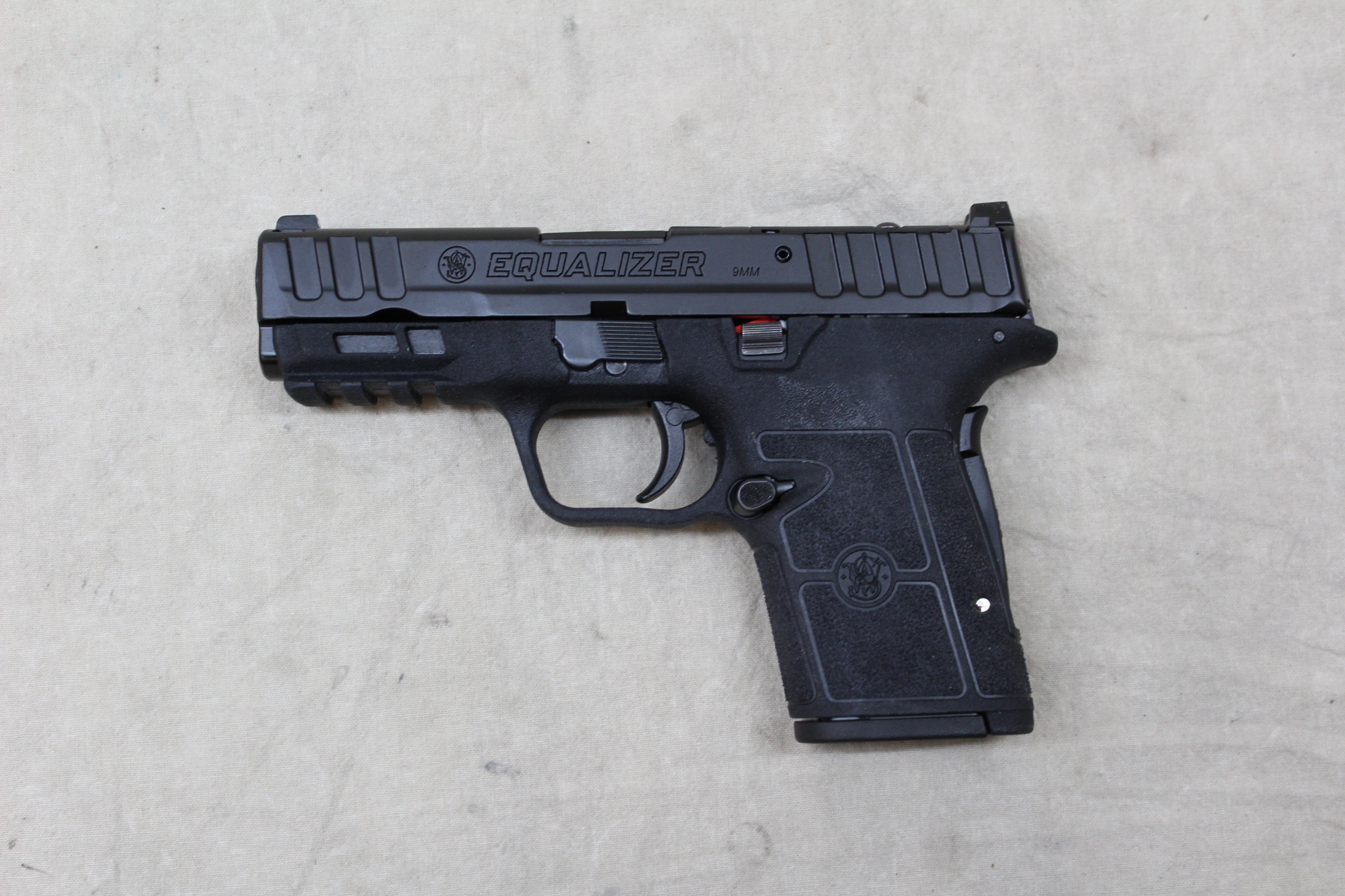 Image of Smith & Wesson Equalizer ~ 9mm Luger ~