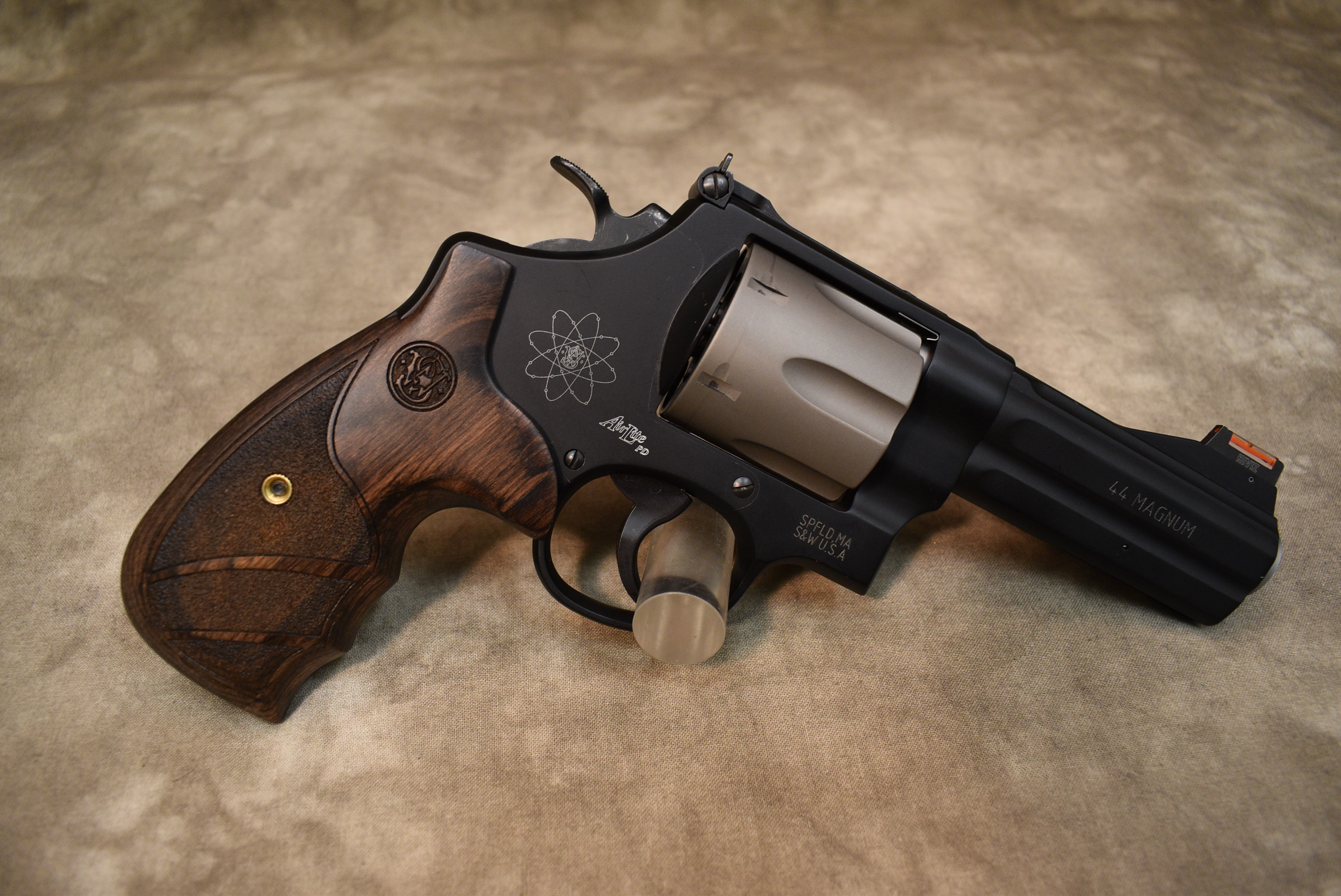 Smith &Wesson ~ 329PD ~ 44 Mag - Smith & Wesson