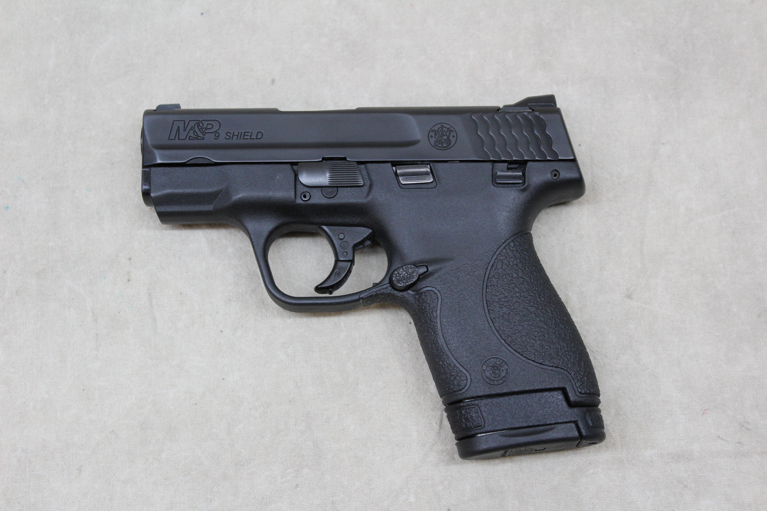 Smith &Wesson M&ampP 9 Shield ~ 9mm Luger ~ - Smith & Wesson