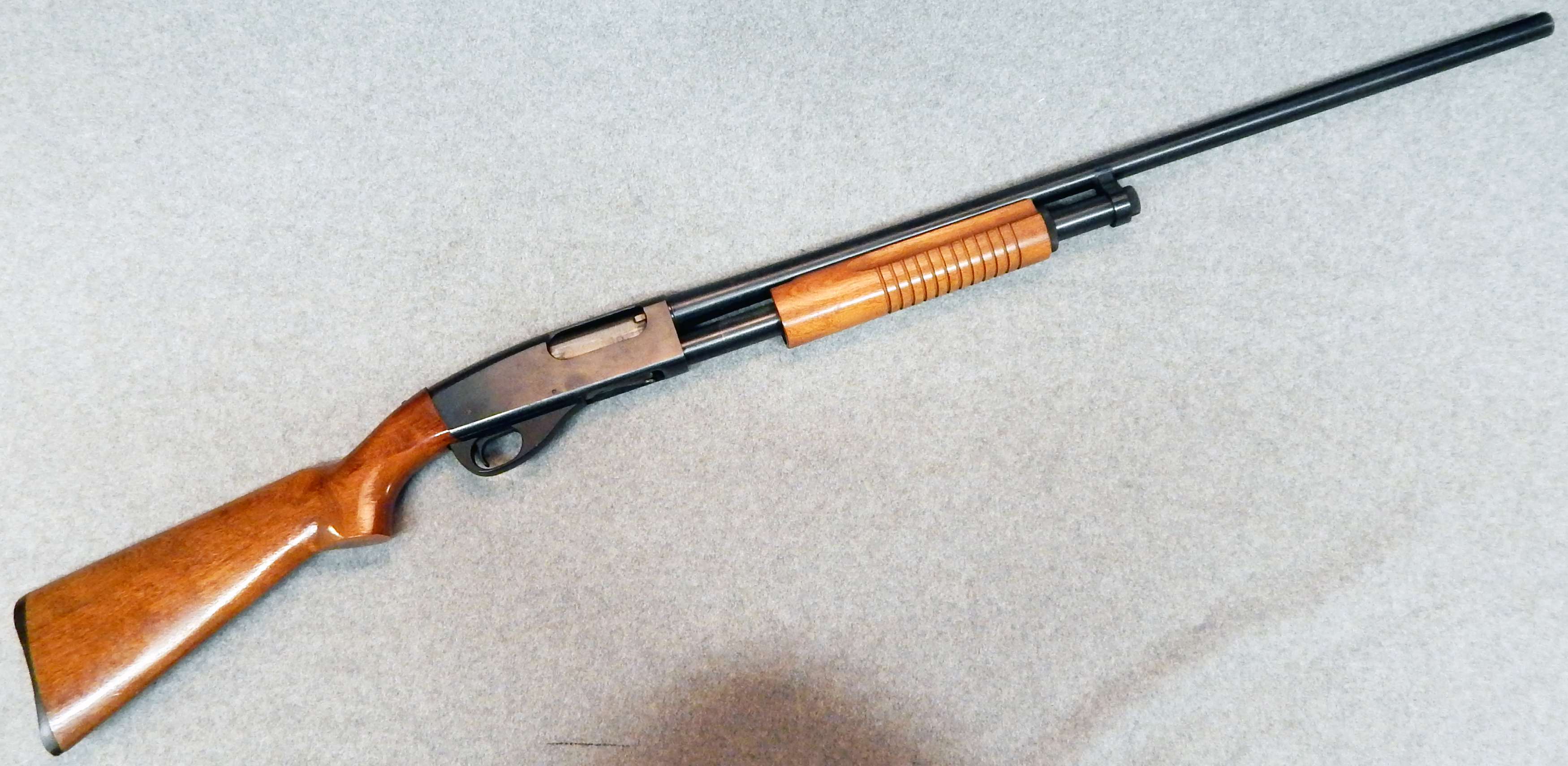 Image of Smith & Wesson ~ 916A ~ 12 Gauge.