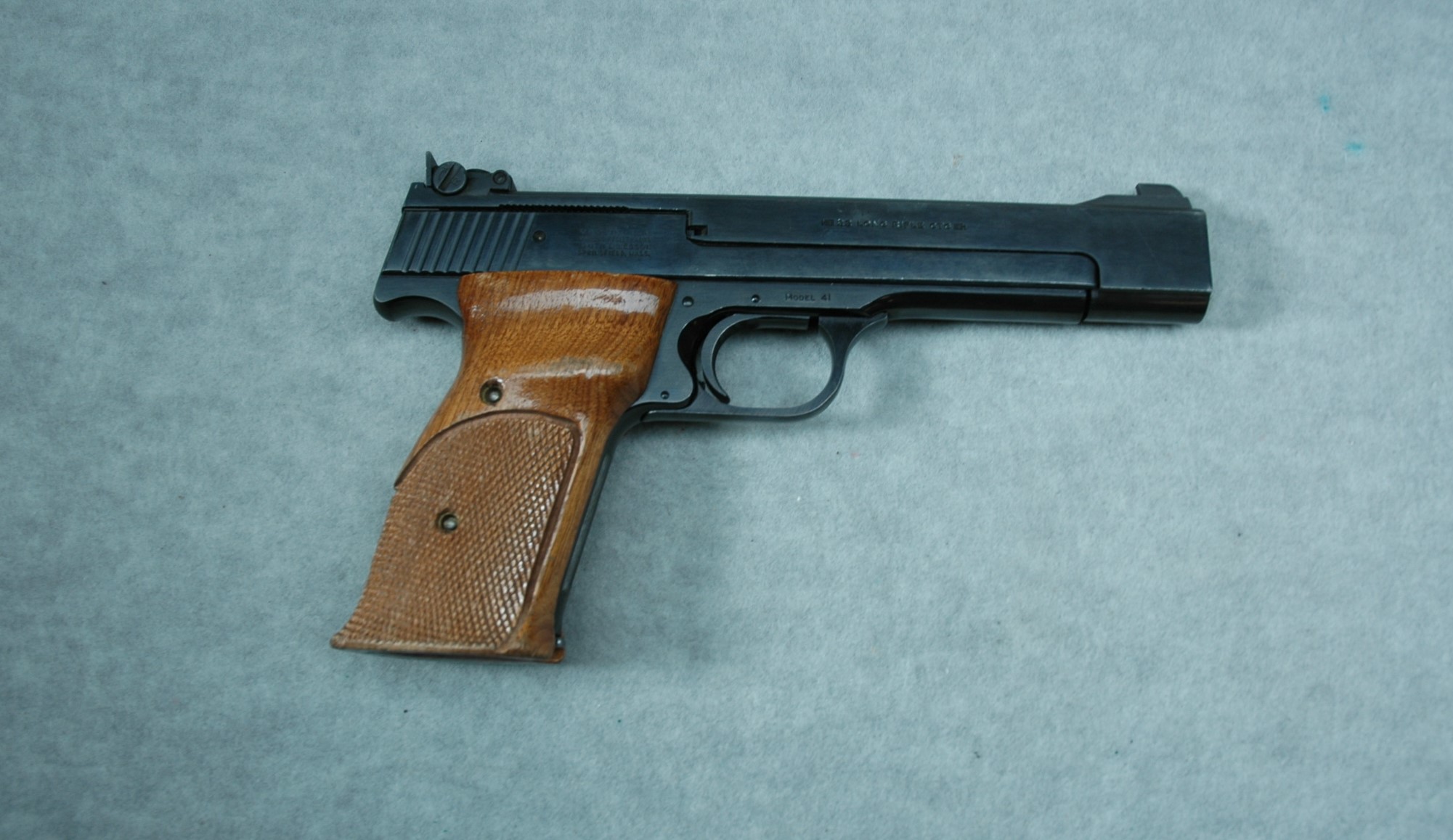 Image of Smith & Wesson ~ V41 ~ .22 Long Rifle