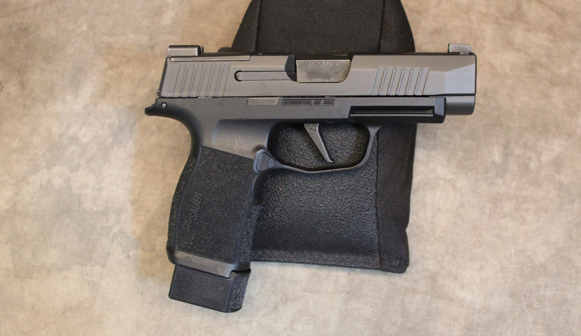 SIG Sauer~P365 XL~9mm Luger - Sig Sauer