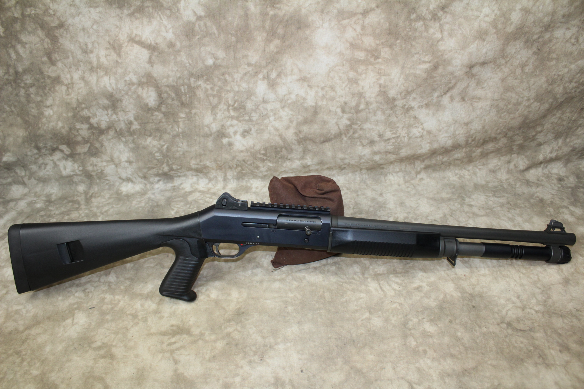 Benelli~M4~12-Gauge - Benelli