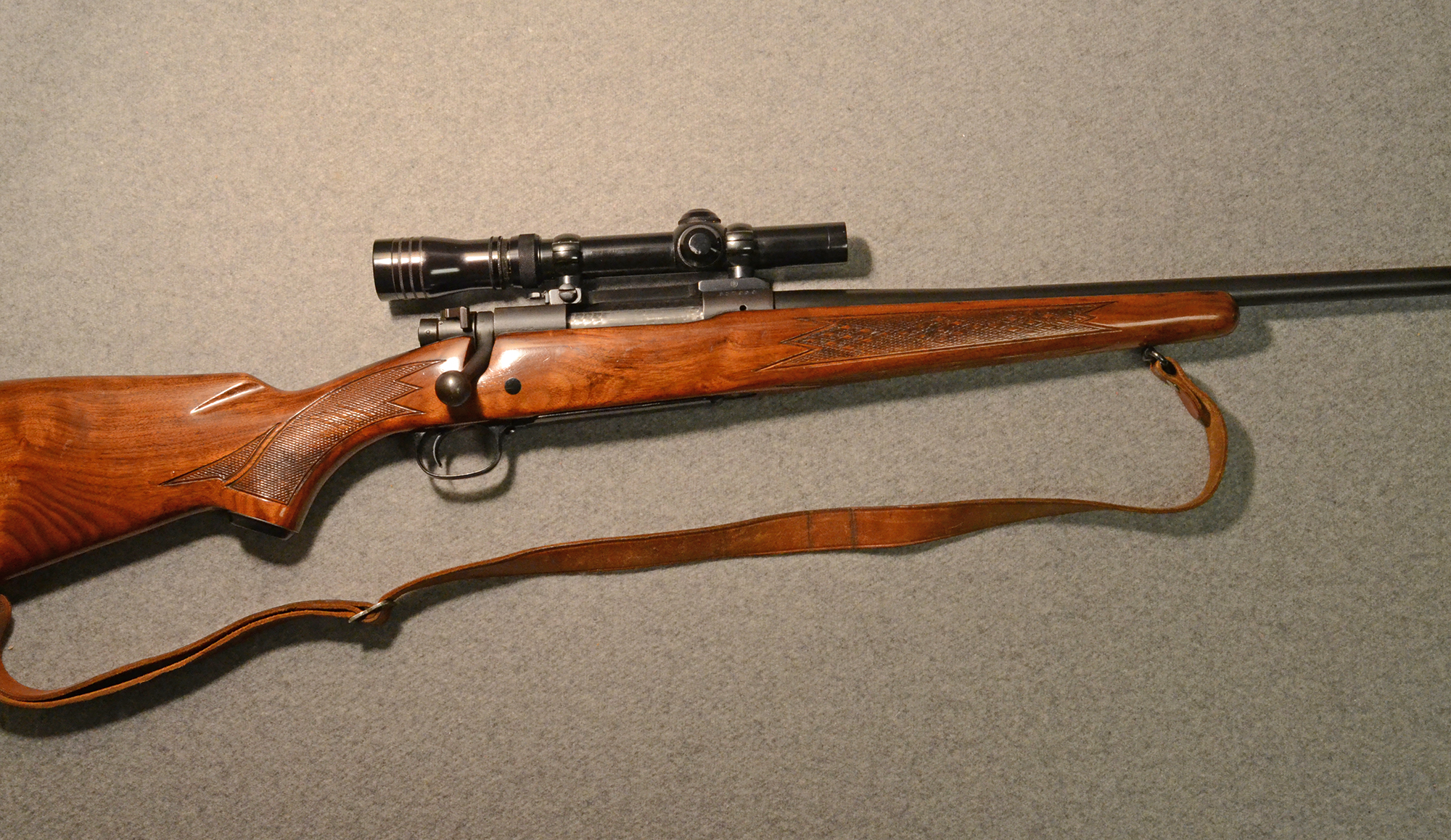 Winchester ~ Model 70 ~ .270 Winchester - Winchester