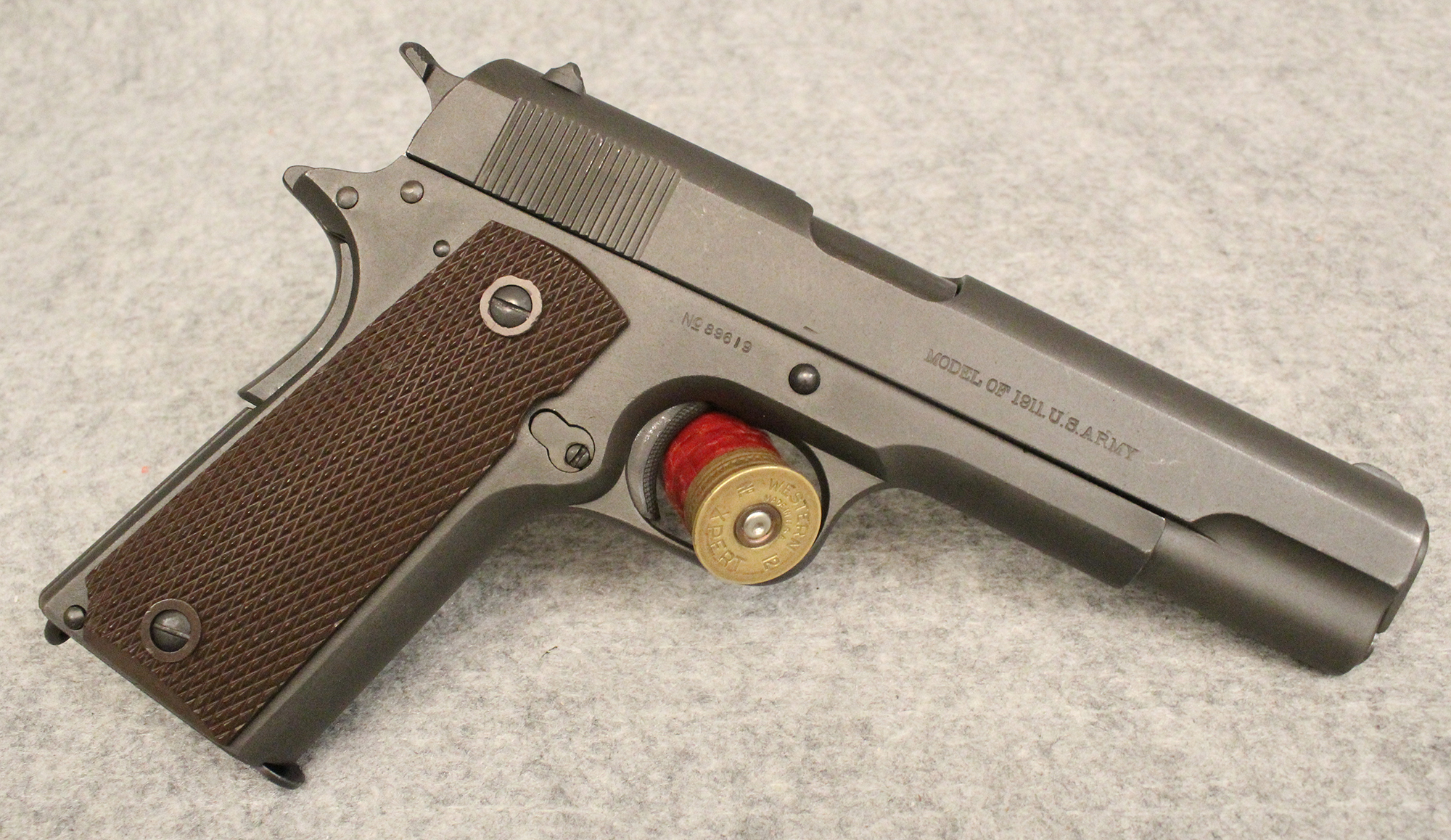 COLT ~ 1911 ~ .45 AUTO - Colt