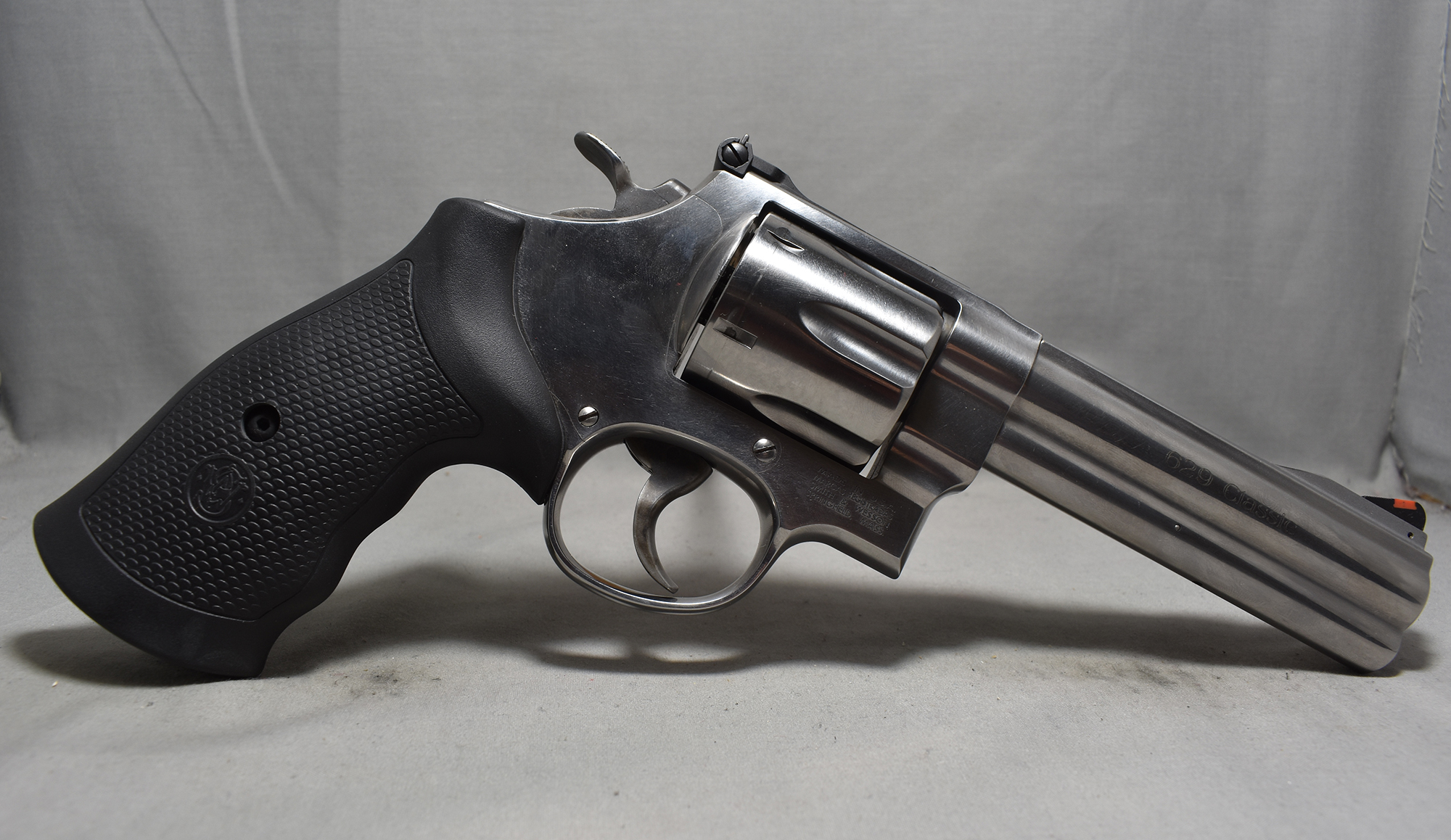 Image of Smith & Wesson ~ Model 629-6 Classic ~ .44 Magnum
