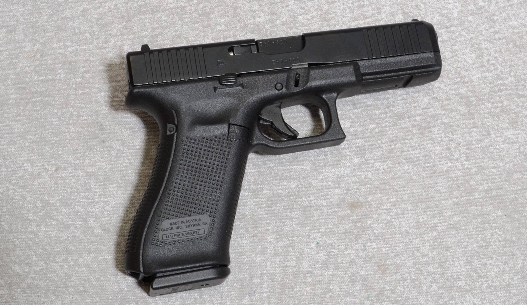 Glock 17 Gen 5 Pistol, 9mm Luger, 4.5 inch Barrel - Glock