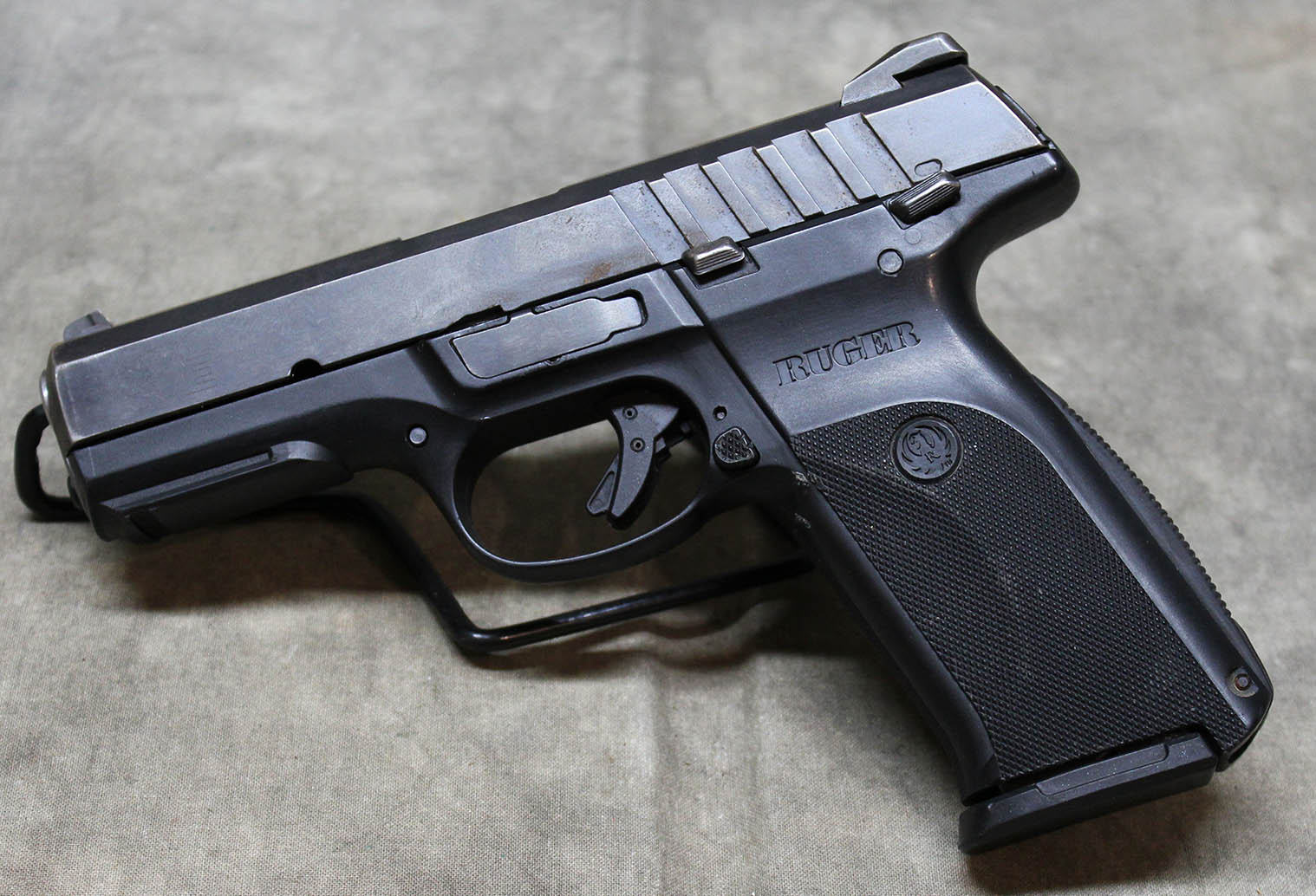 Ruger ~ 9E ~ 9mm - Ruger