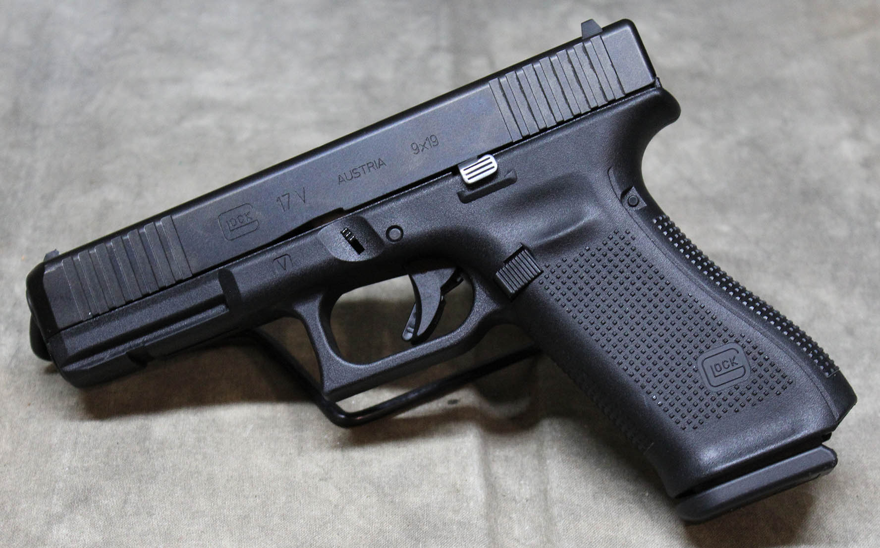 Image of Glock ~ 17V ~ 9mm