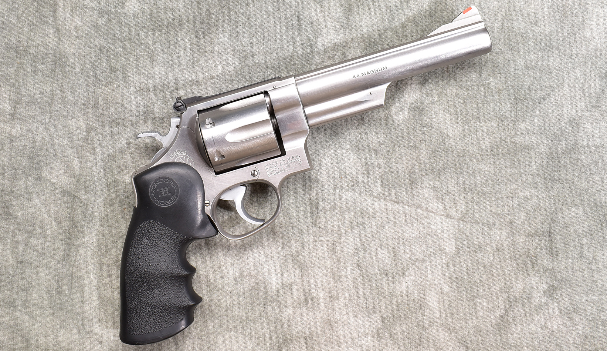Image of SMITH & WESSON ~ 629 ~ .44 MAGNUMSMITH & WESSON ~ 629 ~ .44 MAGNUM