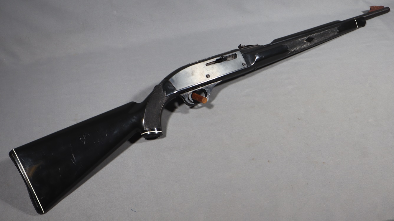 Image of "Remington~Nylon 66 ""Black Diamond""~.22 Long Rifle"