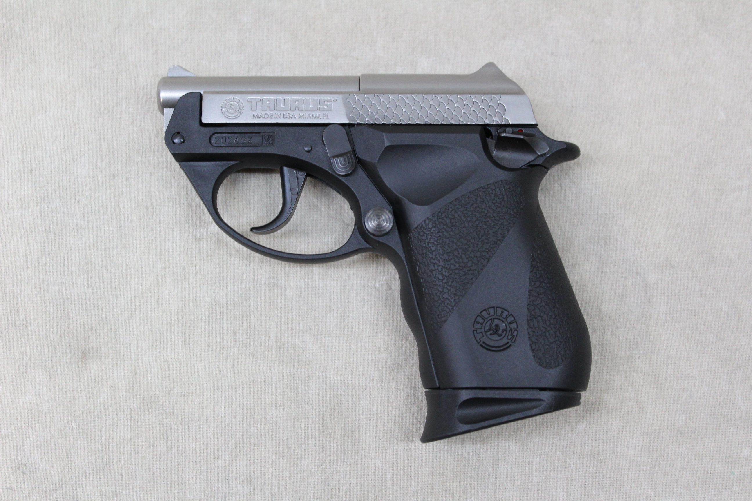 Taurus PT-22 ~ .22 Long Rifle ~ - Taurus