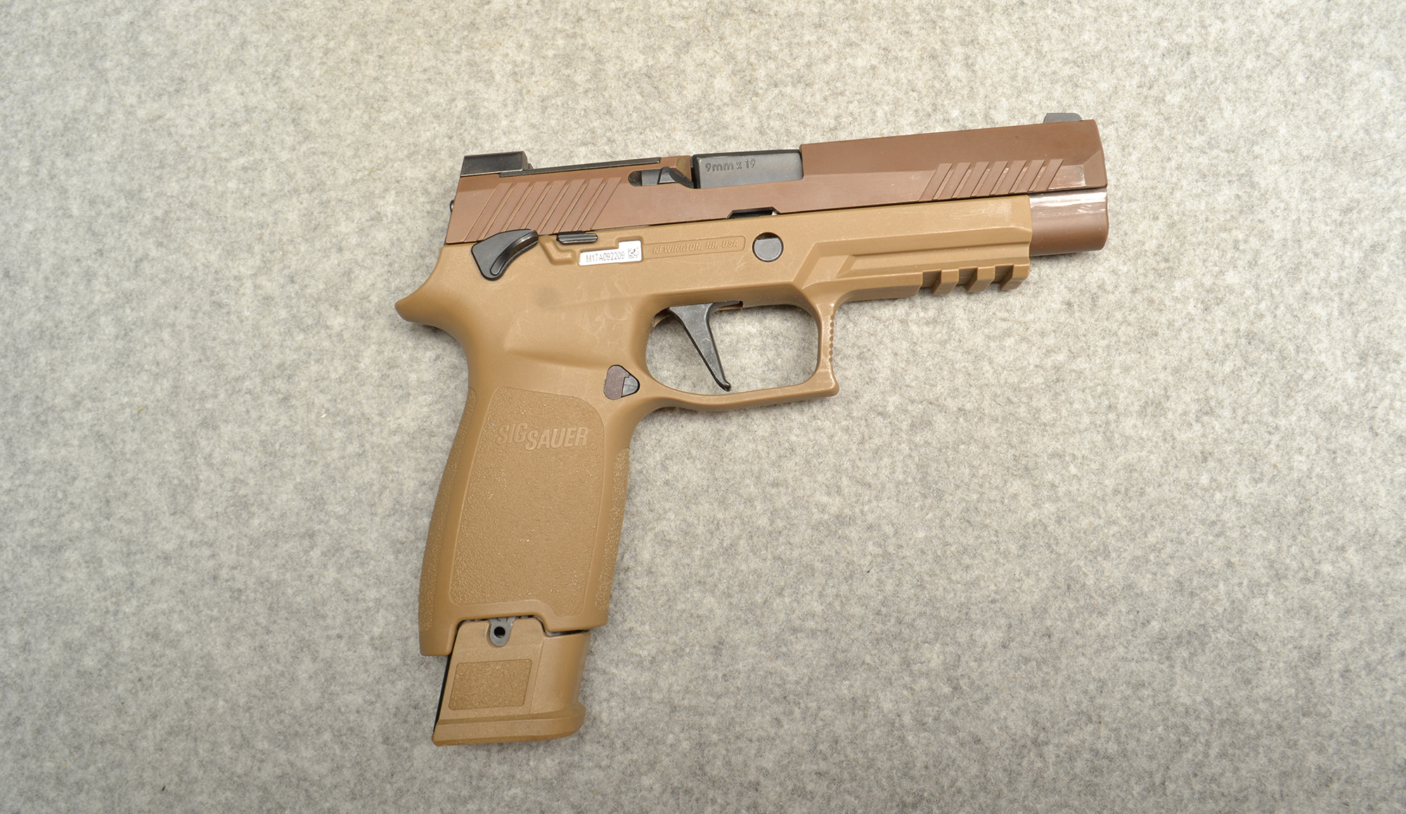 SIG Sauer ~ M17 P320 ~ 9mm Luger - Sig Sauer