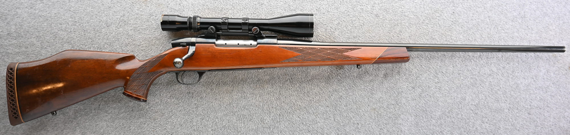Weatherby ~ Mark V ~ .300 Wby. Mag. - Weatherby
