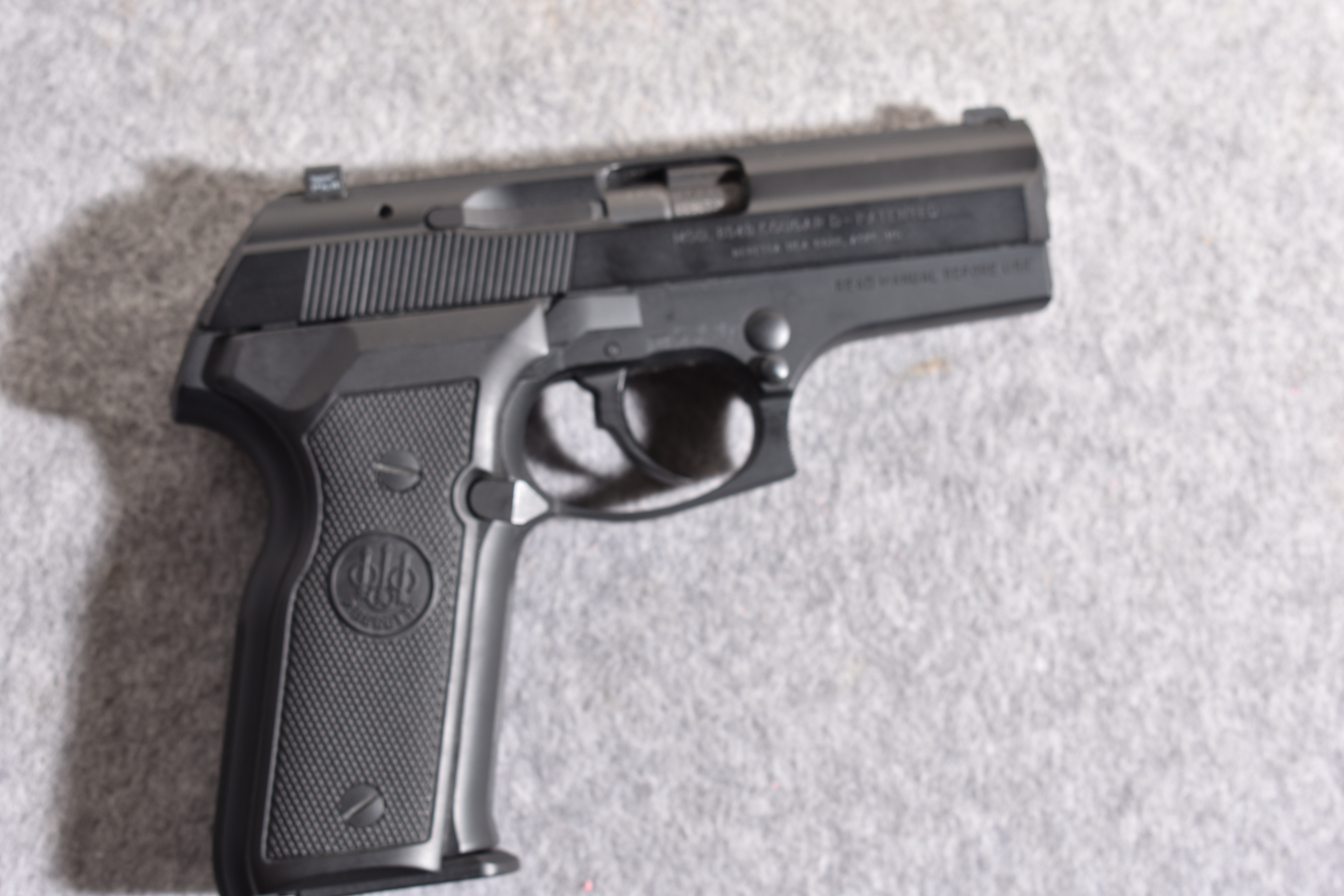 Beretta 8040 Cougar D .40 S&ampW Semi-Auto Pistol - Beretta