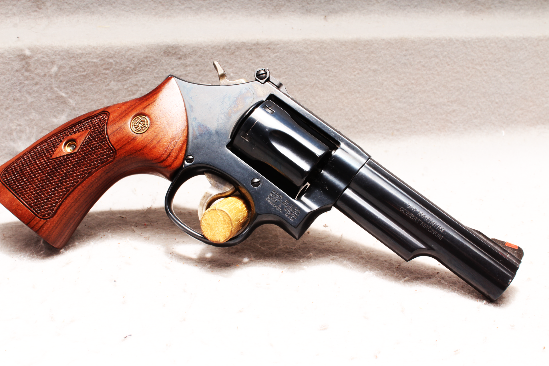 Image of Smith and Wesson 19-9 Combat Magnum 357 Mag