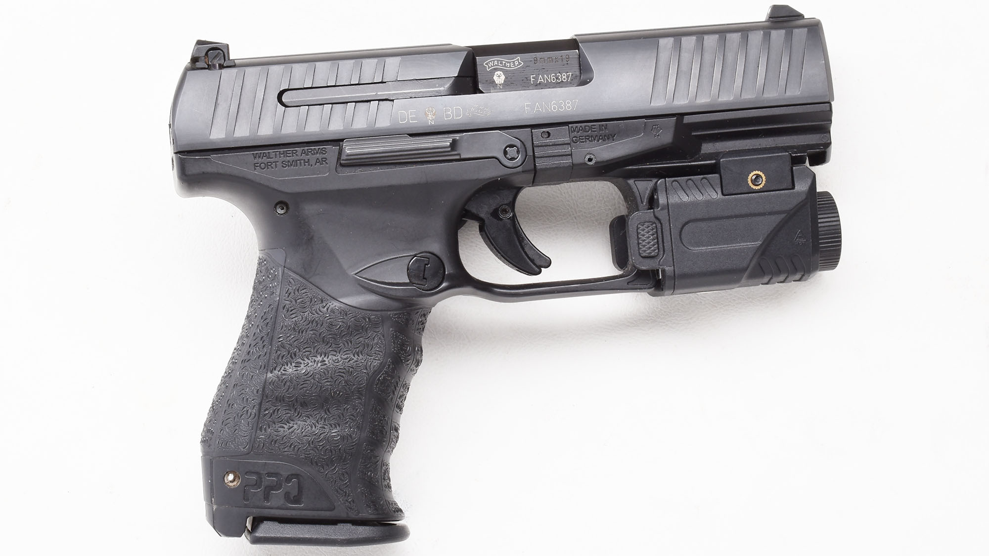 Walther ~ PPQ ~ 9mm Luger - Walther Arms