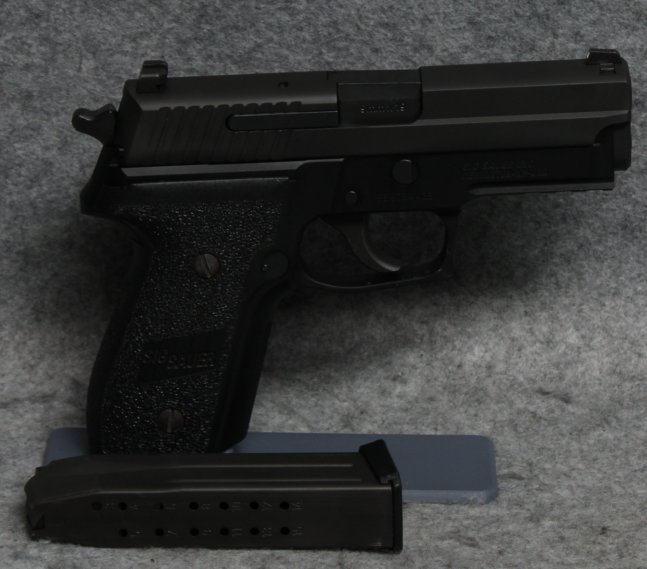 SIG Sauer ~ P229 ~ 9MM Luger - Sig Sauer