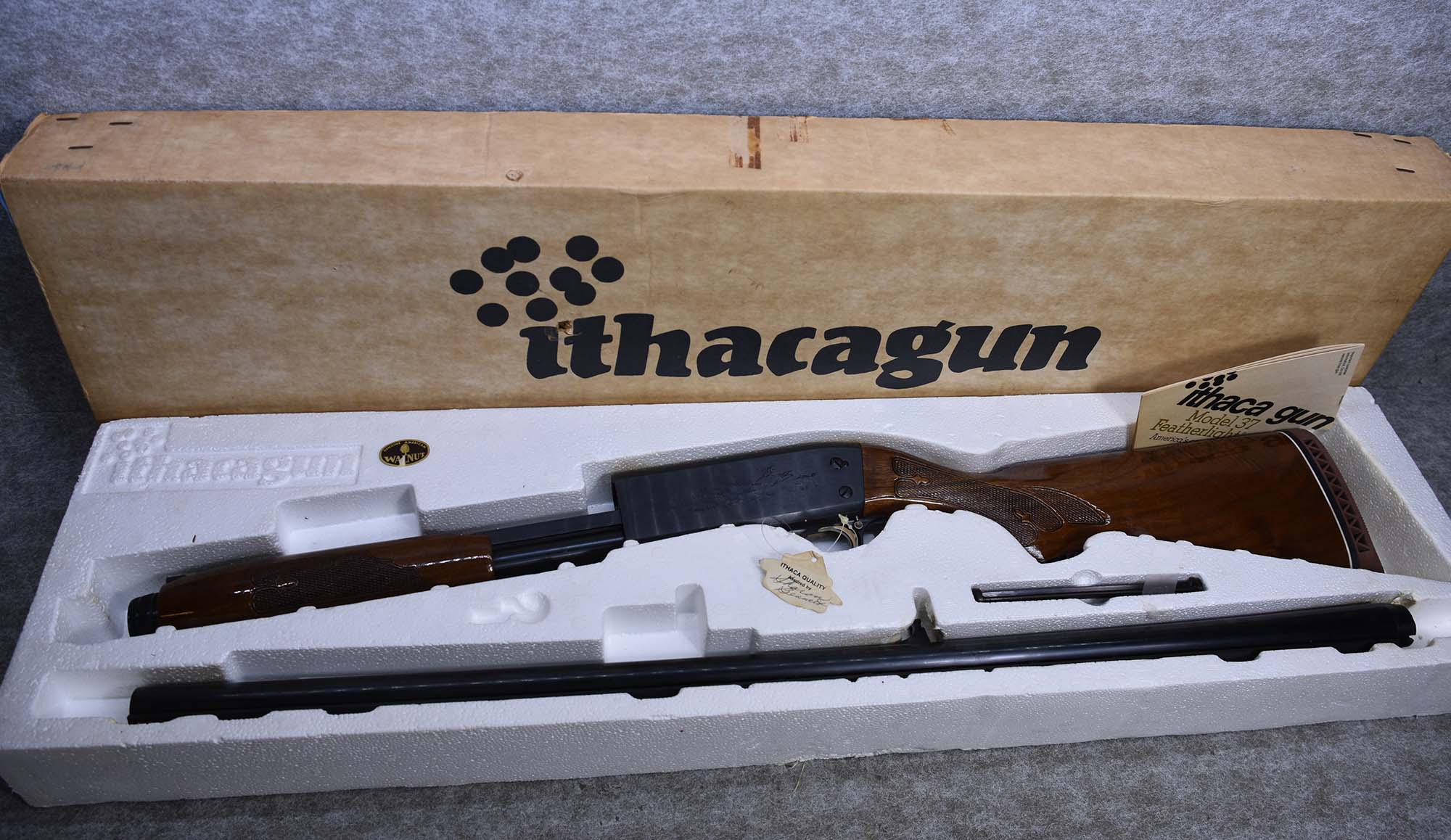 ITHACA ~ 37 ~ 12 GAUGE - Ithaca Gun Company