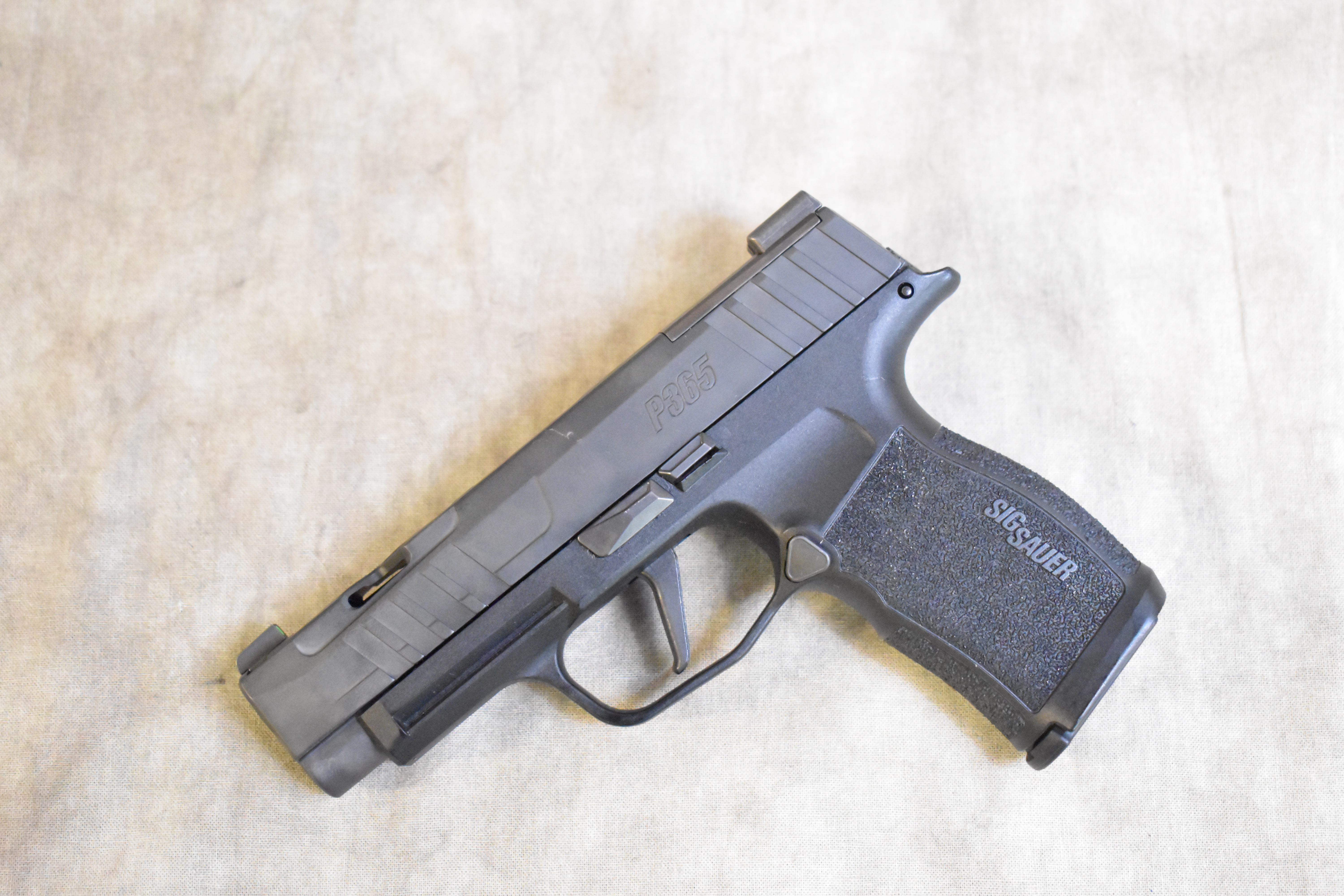 Sig Sauer ~ P365 ~ 9mm - Sig Sauer