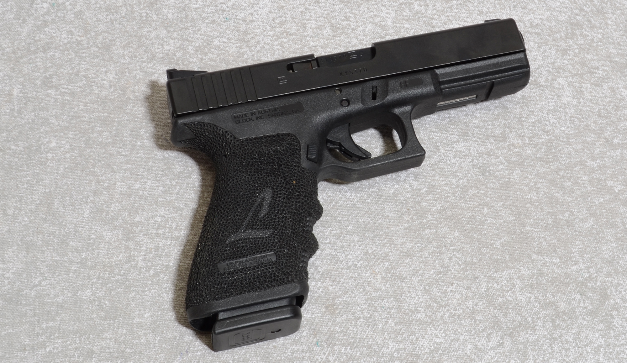 Glock 21 Gen 3 Pistol, .45 ACP 4.61 inch Barrel - Glock