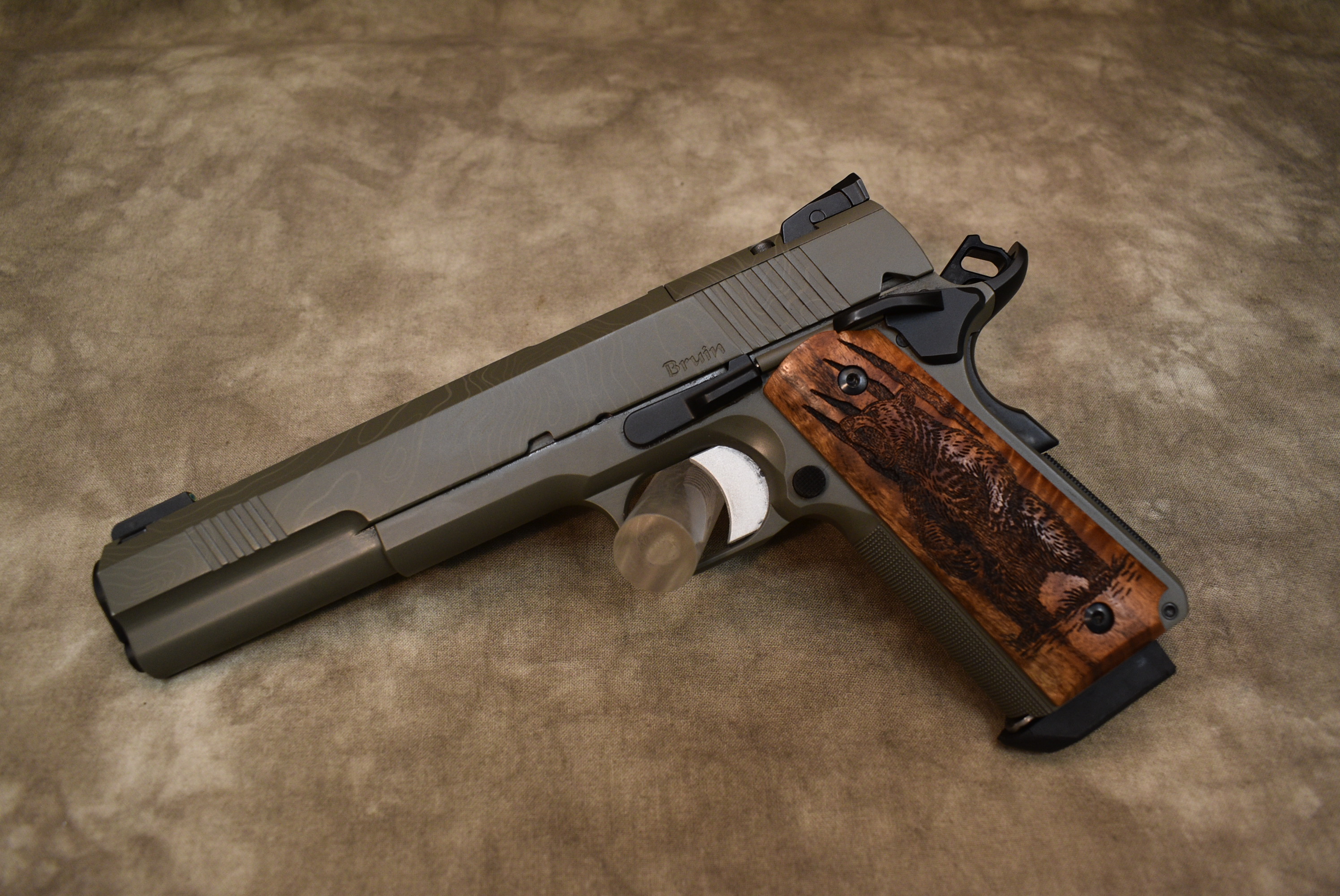 Dan Wesson ~ Bruin ~ 10MM Auto