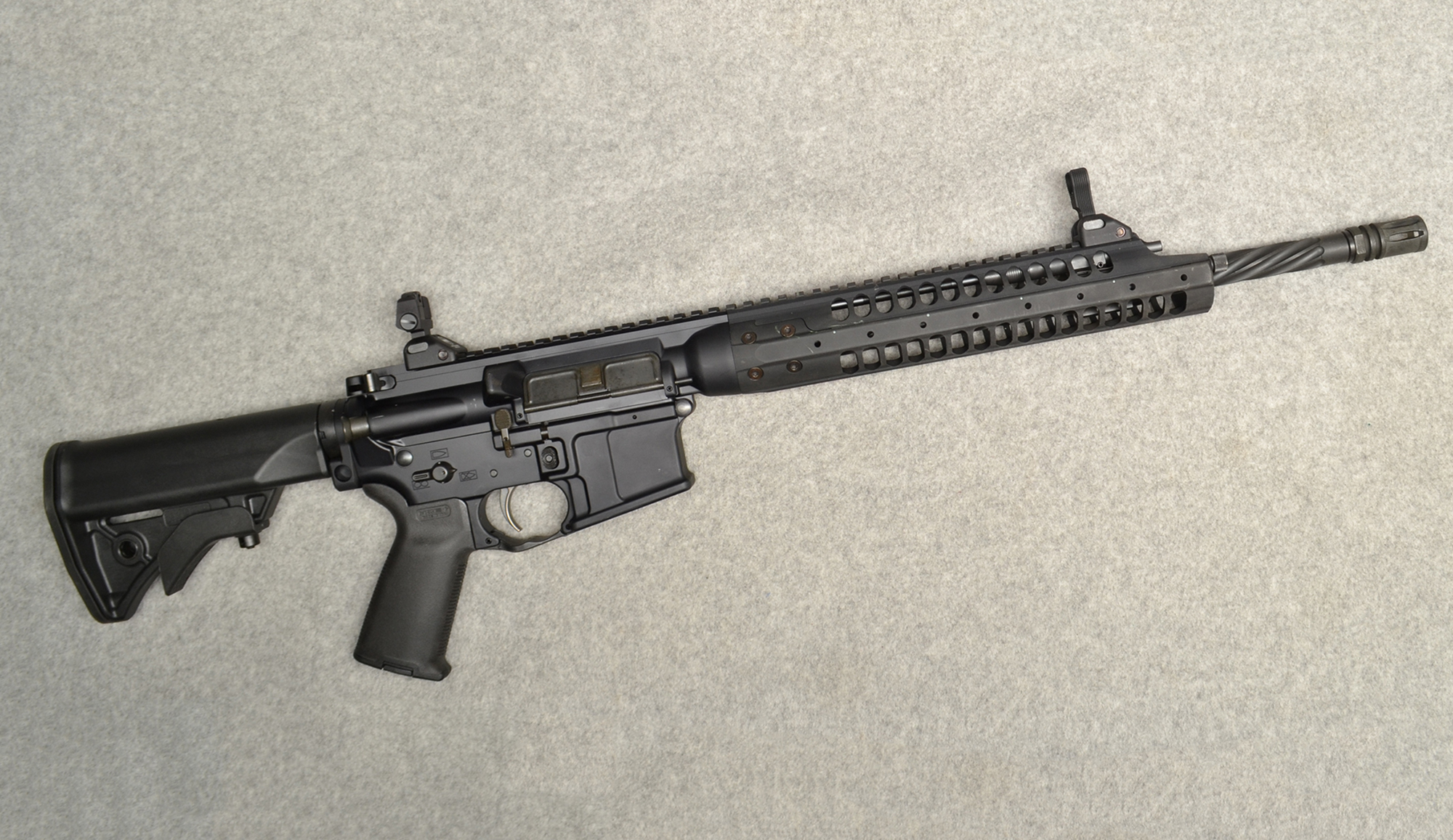 LWRC ~ M61C-A5 ~ 5.56 NATO - LWRC