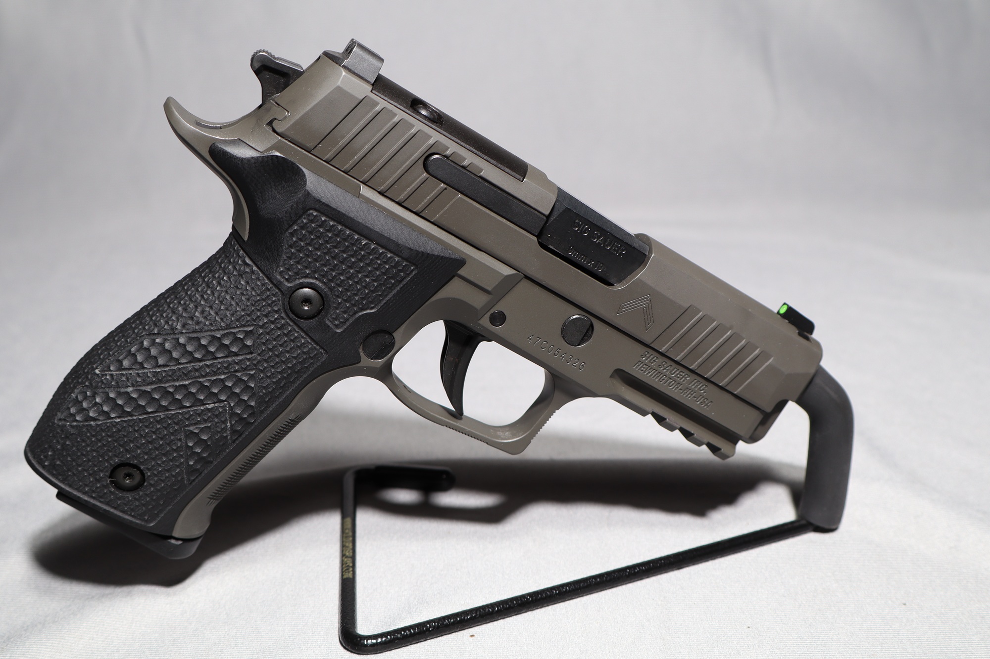 Sig Sauer ~ P226 ~ 9mm - Sig Sauer