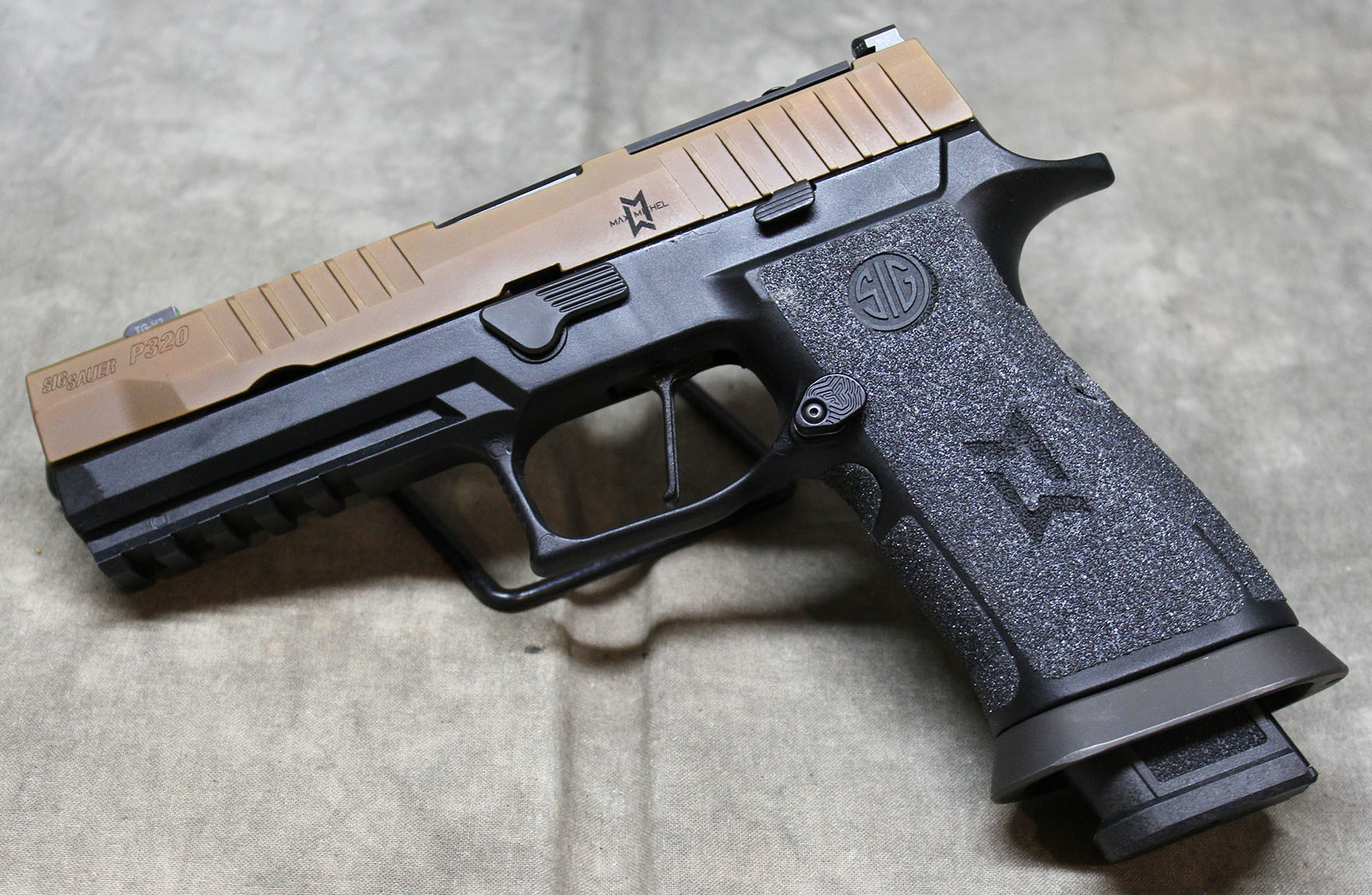 Sig Sauer ~ P320 ~ 9mm - Sig Sauer