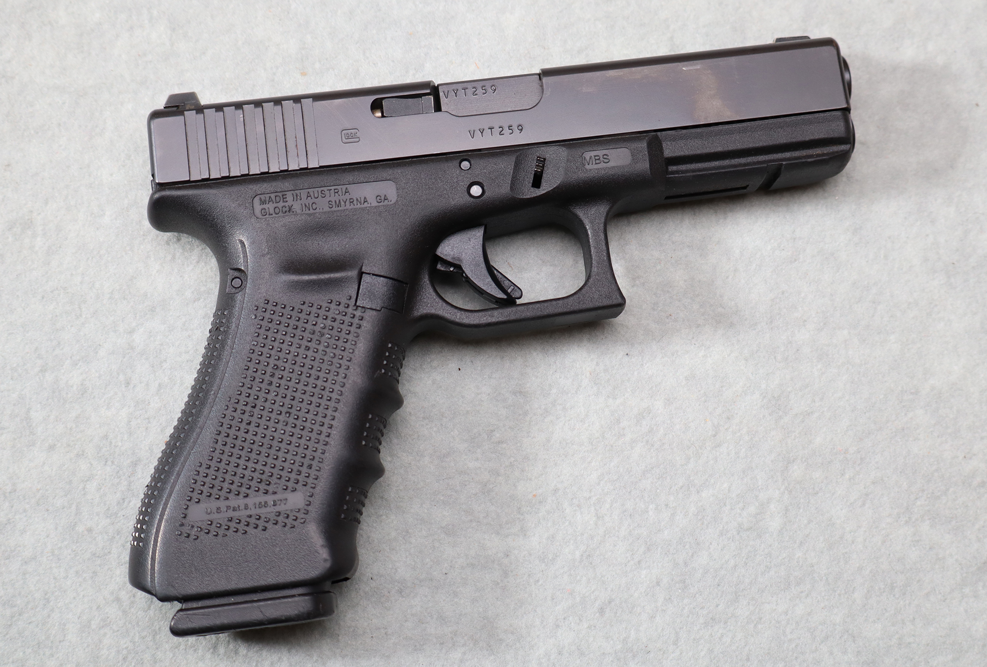 Glock ~ 22 Gen 4 ~ .40 S&ampW - Glock