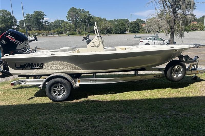  2026 MAKO 18 PRO SKIFF - $40699.00 at Bass Pro Shops